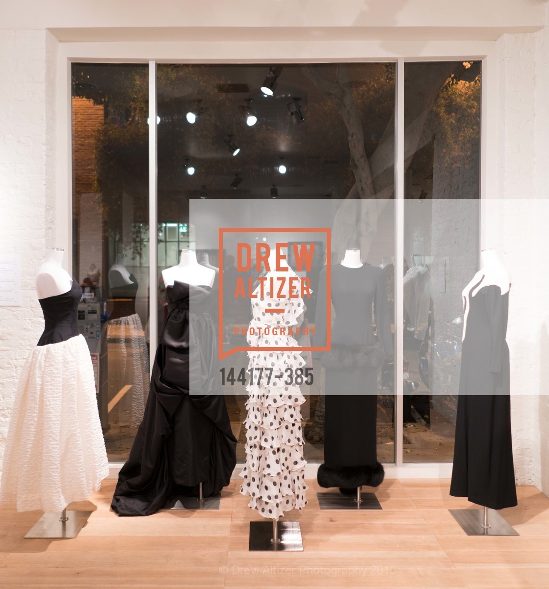 Atmosphere, Celebrating Life through Fashion A Retrospective: Collection of Joy Venturini Bianchi to benefit those who are developmentally disabled, Hedge Gallery. 501 Pacific Ave, October 17th, 2015,Drew Altizer, Drew Altizer Photography, full-service agency, private events, San Francisco photographer, photographer california