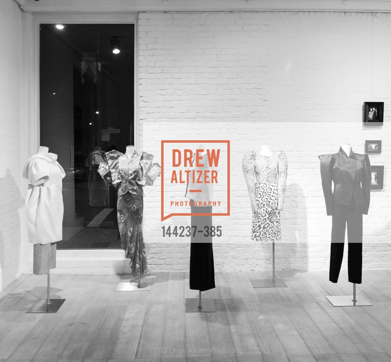Atmosphere, Celebrating Life through Fashion A Retrospective: Collection of Joy Venturini Bianchi to benefit those who are developmentally disabled, Hedge Gallery. 501 Pacific Ave, October 17th, 2015,Drew Altizer, Drew Altizer Photography, full-service agency, private events, San Francisco photographer, photographer california
