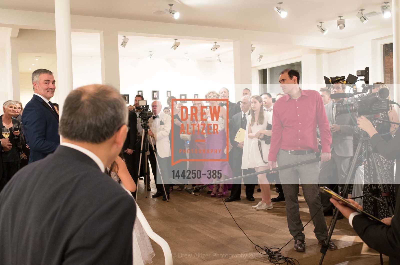 Atmosphere, Celebrating Life through Fashion A Retrospective: Collection of Joy Venturini Bianchi to benefit those who are developmentally disabled, Hedge Gallery. 501 Pacific Ave, October 17th, 2015,Drew Altizer, Drew Altizer Photography, full-service agency, private events, San Francisco photographer, photographer california