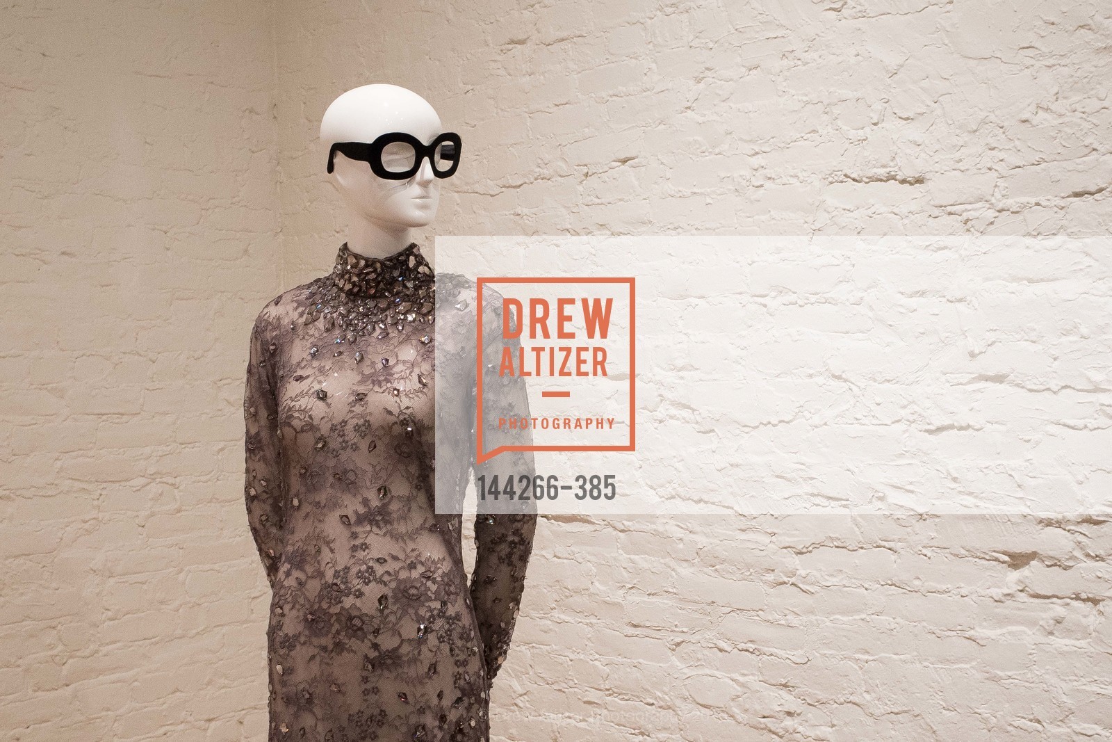 Atmosphere, Celebrating Life through Fashion A Retrospective: Collection of Joy Venturini Bianchi to benefit those who are developmentally disabled, Hedge Gallery. 501 Pacific Ave, October 17th, 2015,Drew Altizer, Drew Altizer Photography, full-service agency, private events, San Francisco photographer, photographer california