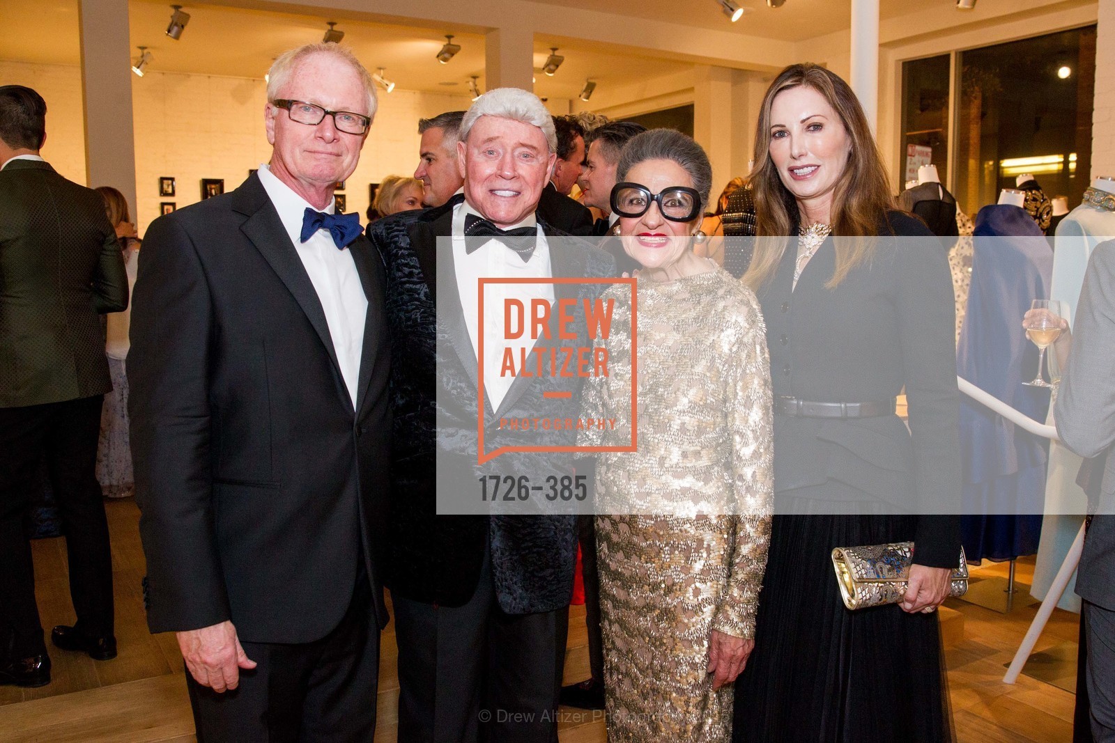 Edward Winger, Harry Cooper, Joy Venturini Bianchi, Valerie Cooper, Celebrating Life through Fashion A Retrospective: Collection of Joy Venturini Bianchi to benefit those who are developmentally disabled, Hedge Gallery. Hedge Gallery, . 501 Pacific Ave, October 17th, 2015, Photo #1726-385 Edward Winger, Harry Cooper, Joy Venturini Bianchi, Valerie Cooper, Photo #1726-385