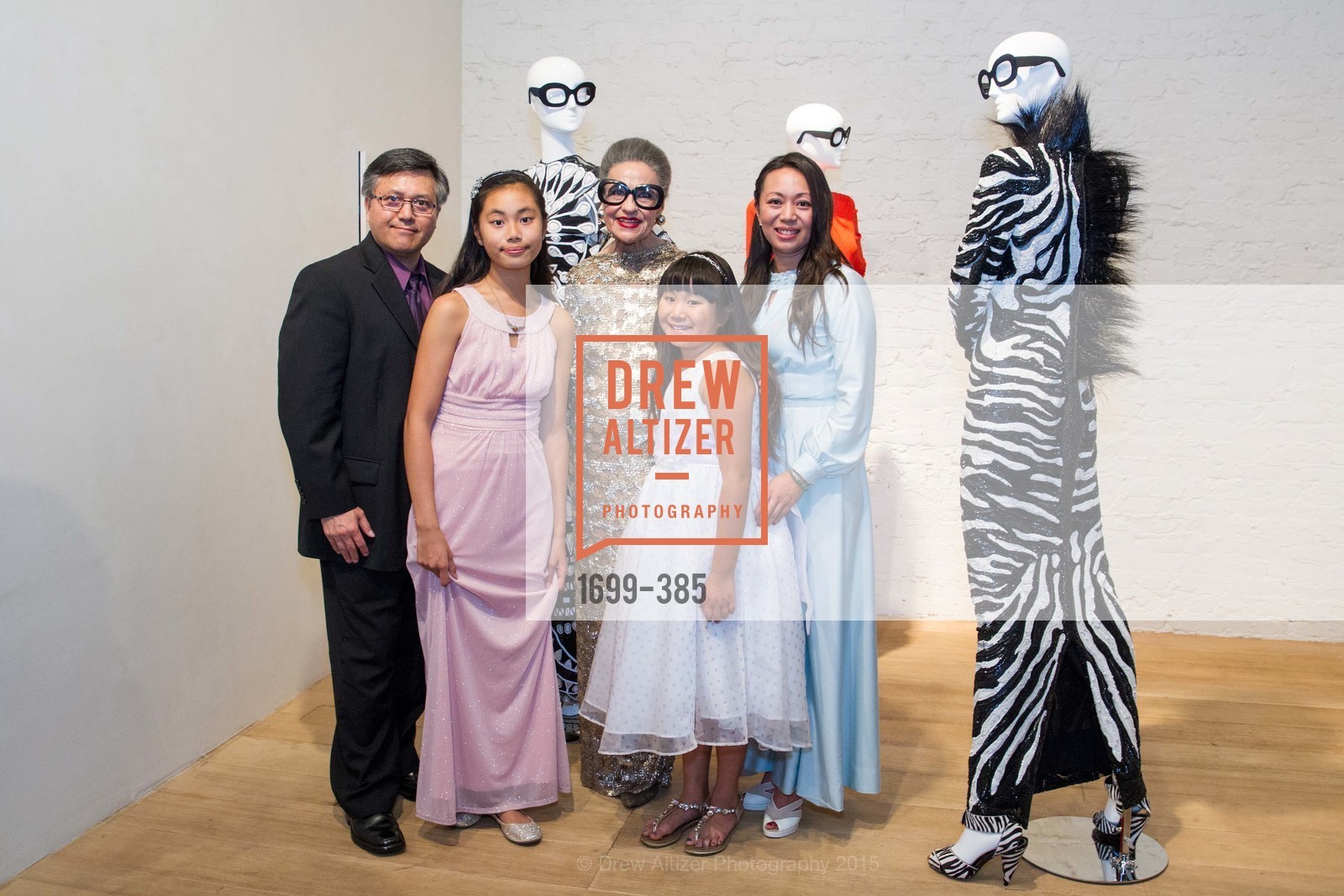 Kevin Hoang, Ruby Luu, Joy Venturini Bianchi, Phianna Luu, Sarah Hoang, Celebrating Life through Fashion A Retrospective: Collection of Joy Venturini Bianchi to benefit those who are developmentally disabled, Hedge Gallery. 501 Pacific Ave, October 17th, 2015,Drew Altizer, Drew Altizer Photography, full-service agency, private events, San Francisco photographer, photographer california