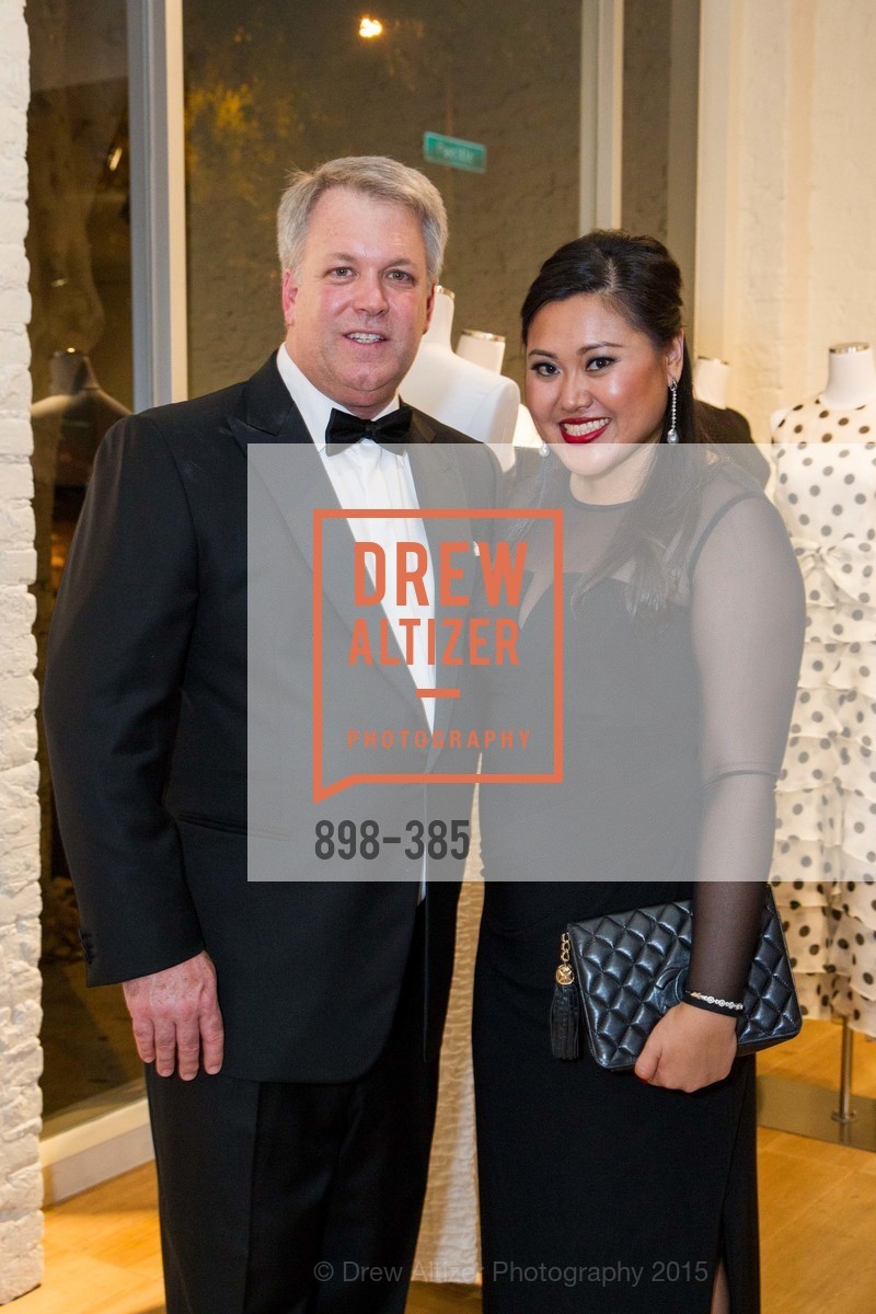 Wes Carroll, Thuyvi Tran, Celebrating Life through Fashion A Retrospective: Collection of Joy Venturini Bianchi to benefit those who are developmentally disabled, Hedge Gallery. Hedge Gallery, . 501 Pacific Ave, October 17th, 2015, Photo #898-385 Wes Carroll, Thuyvi Tran, Photo #898-385