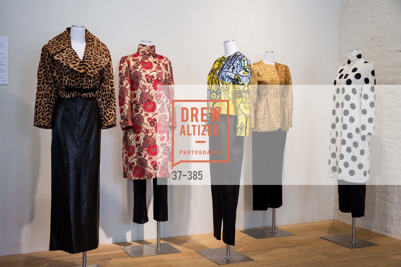 Atmosphere, Celebrating Life through Fashion A Retrospective: Collection of Joy Venturini Bianchi to benefit those who are developmentally disabled, Hedge Gallery. 501 Pacific Ave, October 17th, 2015,Drew Altizer, Drew Altizer Photography, full-service agency, private events, San Francisco photographer, photographer california