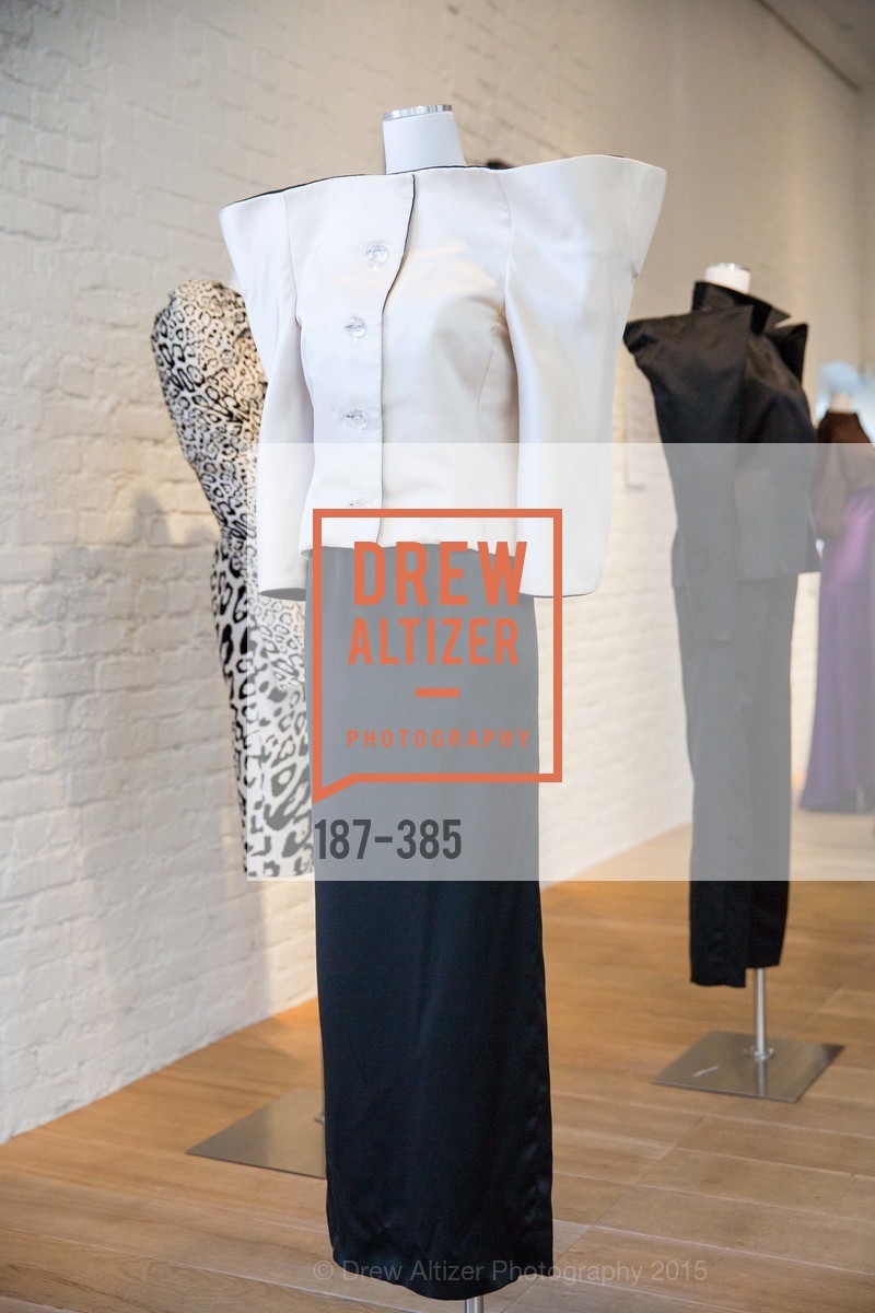 Atmosphere, Celebrating Life through Fashion A Retrospective: Collection of Joy Venturini Bianchi to benefit those who are developmentally disabled, Hedge Gallery. 501 Pacific Ave, October 17th, 2015,Drew Altizer, Drew Altizer Photography, full-service agency, private events, San Francisco photographer, photographer california