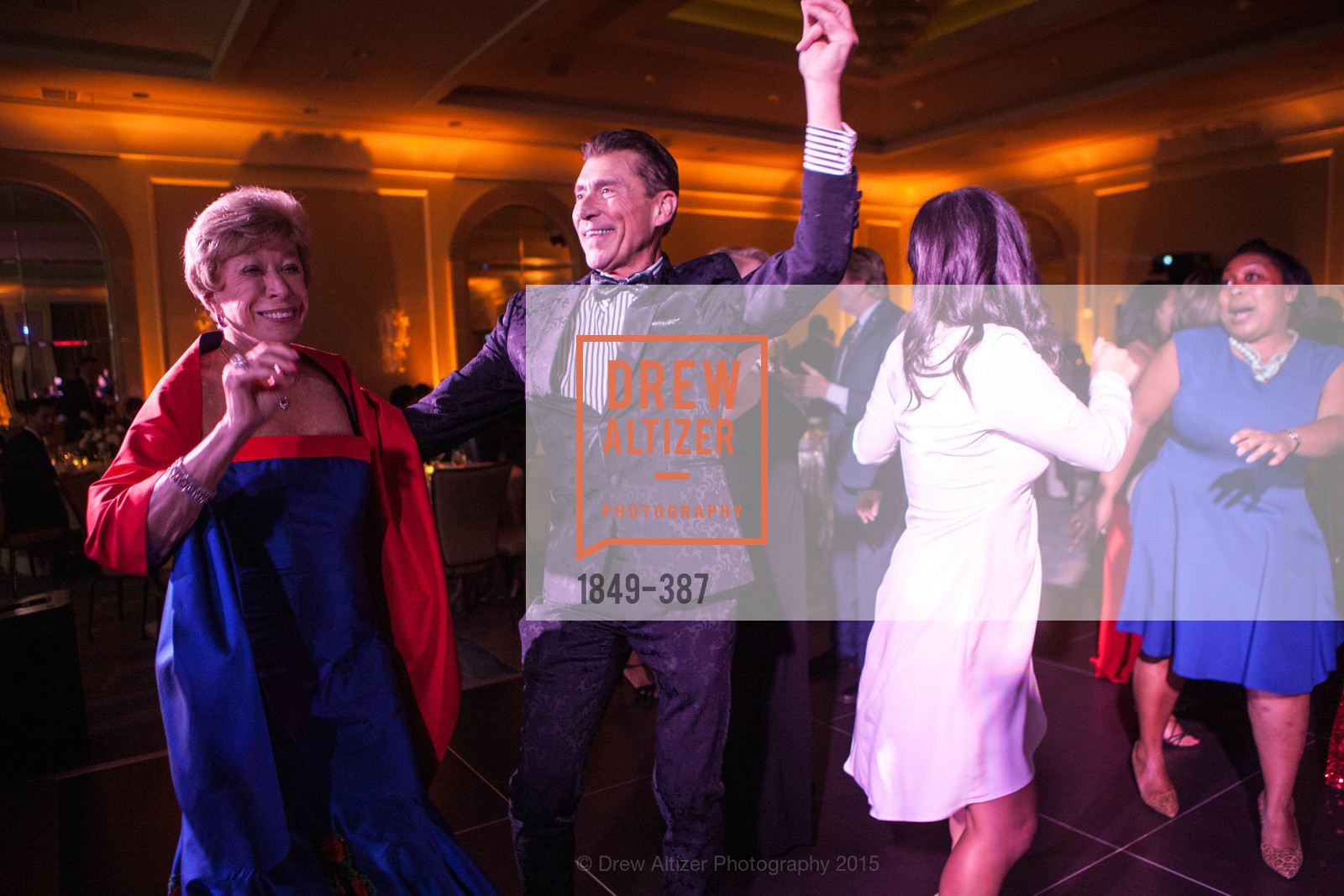 Dance Floor, Ronald McDonald House 2015 Home Away From Home Gala, Four Seasons Hotel San Francisco, Grand Ballroom. 757 Market St, October 16th, 2015,Drew Altizer, Drew Altizer Photography, full-service event agency, private events, San Francisco photographer, photographer California