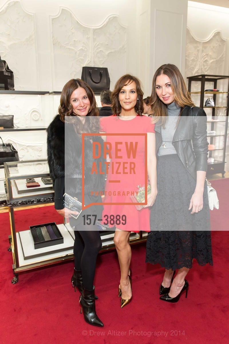 Claudia Ross, Lori DuBain, Camilla Papale, ALEXANDER McQUEEN old, US, February 27th, 2014, Photo #157-3889 Claudia Ross, Lori DuBain, Camilla Papale, Photo #157-3889
