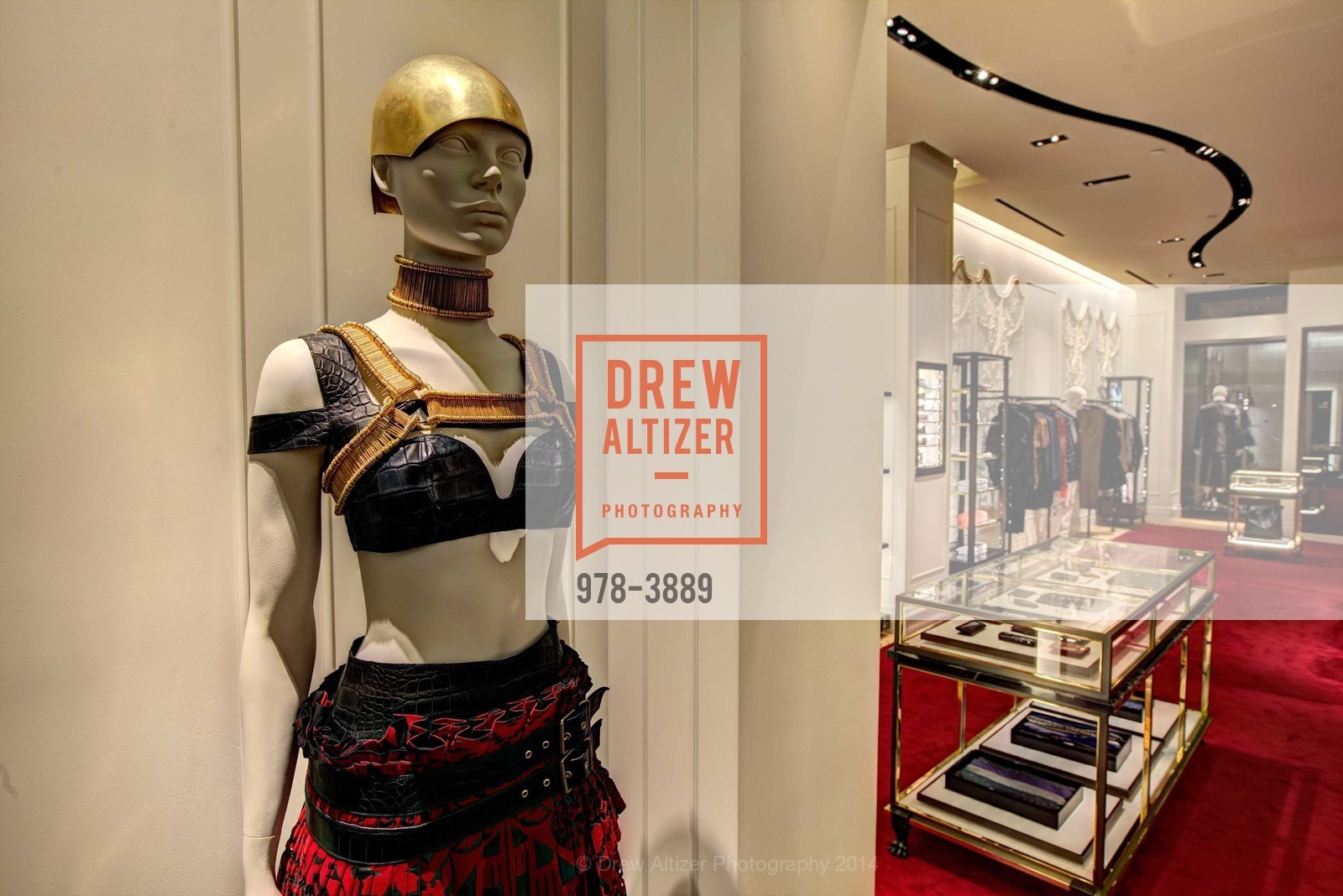 ALEXANDER McQUEEN old, US, February 27th, 2014, Photo #978-3889 Photo #978-3889