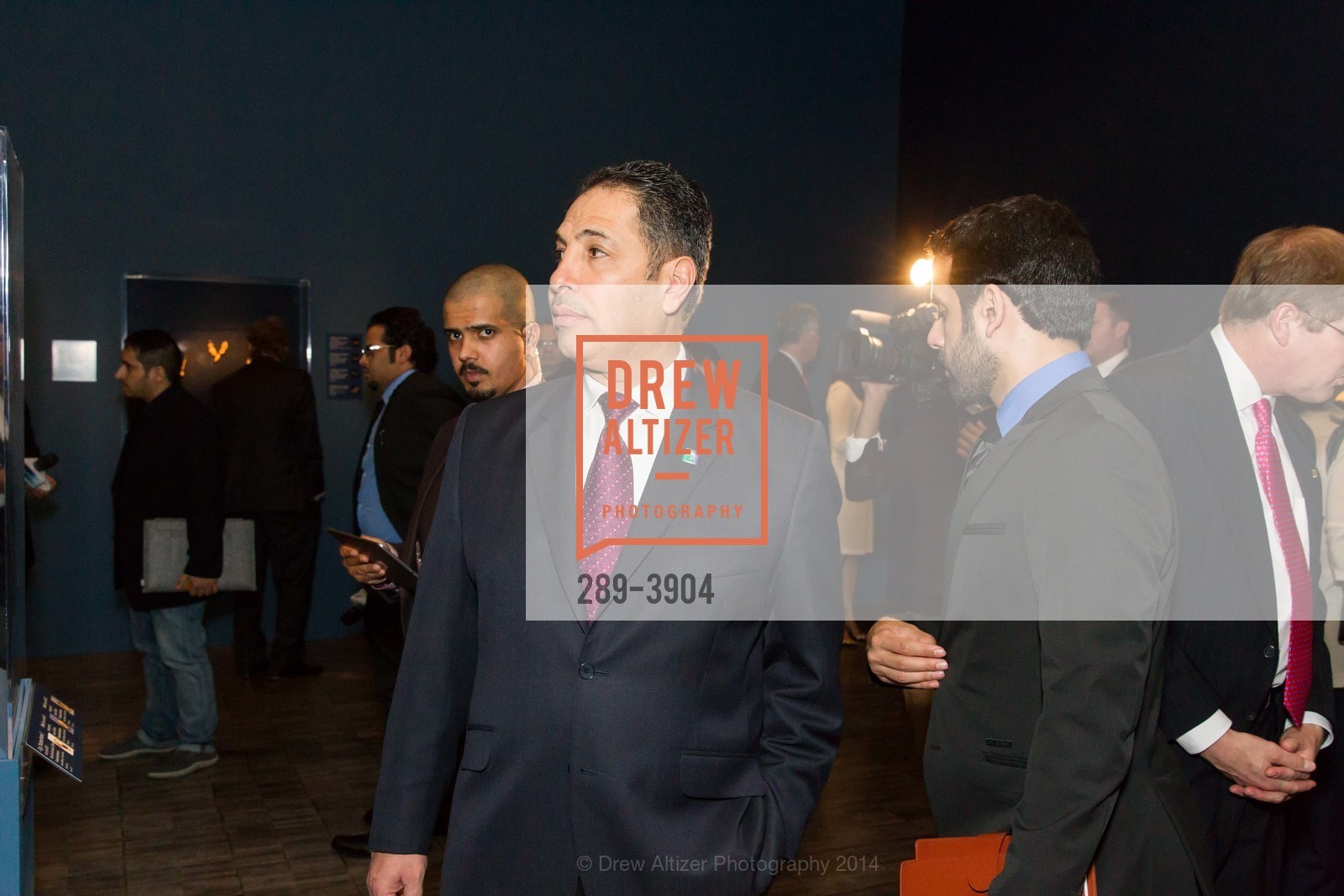 Nasser Nafisee, Abdulrahman Ali Wuhaib, ASIAN ART MUSEUM'S Dinner to Celebrate Road of Arabia Exhibit Opening, US, October 28th, 2014, Photo #289-3904 Nasser Nafisee, Abdulrahman Ali Wuhaib, Photo #289-3904