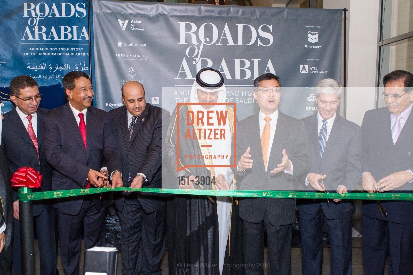 Abdulrahman Ali Wuhaib, Bin Salma Bin Abdulaziz Al Saud, Jay Xu, Tom Walter, ASIAN ART MUSEUM'S Dinner to Celebrate Road of Arabia Exhibit Opening, US, October 28th, 2014, Photo #151-3904 Abdulrahman Ali Wuhaib, Bin Salma Bin Abdulaziz Al Saud, Jay Xu, Tom Walter, Photo #151-3904