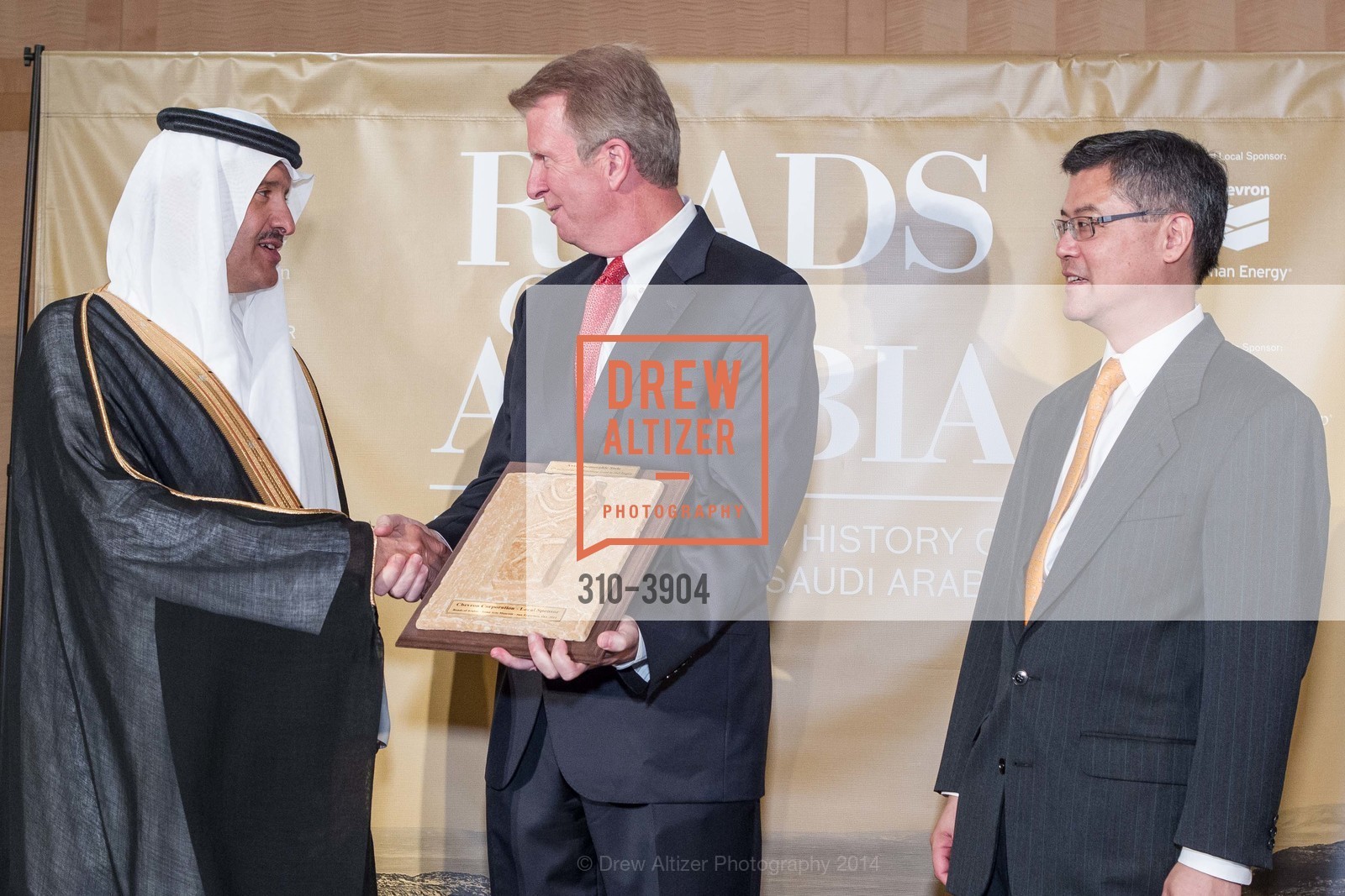 Bin Salma Bin Abdulaziz Al Saud, Jay Xu, ASIAN ART MUSEUM'S Dinner to Celebrate Road of Arabia Exhibit Opening, US, October 28th, 2014, Photo #310-3904 Bin Salma Bin Abdulaziz Al Saud, Jay Xu, Photo #310-3904