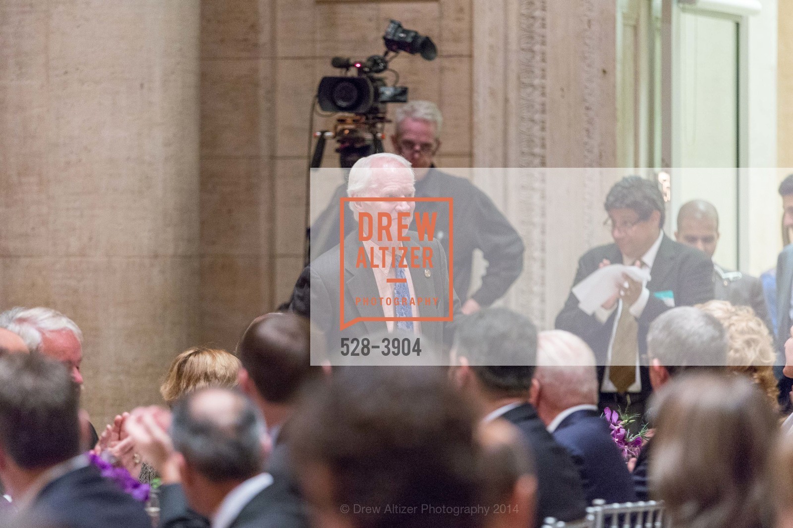 Rusty Schweickart, ASIAN ART MUSEUM'S Dinner to Celebrate Road of Arabia Exhibit Opening, US, October 28th, 2014, Photo #528-3904 Rusty Schweickart, Photo #528-3904
