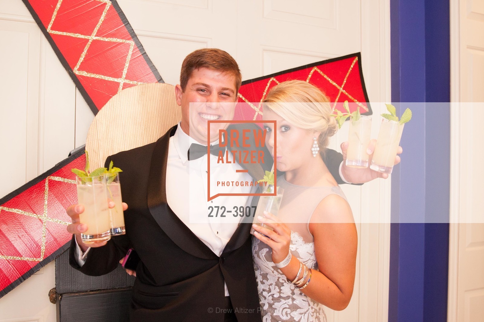 Ian Simon, Laura Davis, SPINSTERS OF SAN FRANCISCO Annual Ball, US, June 20th, 2014, Photo #272-3907 Ian Simon, Laura Davis, Photo #272-3907