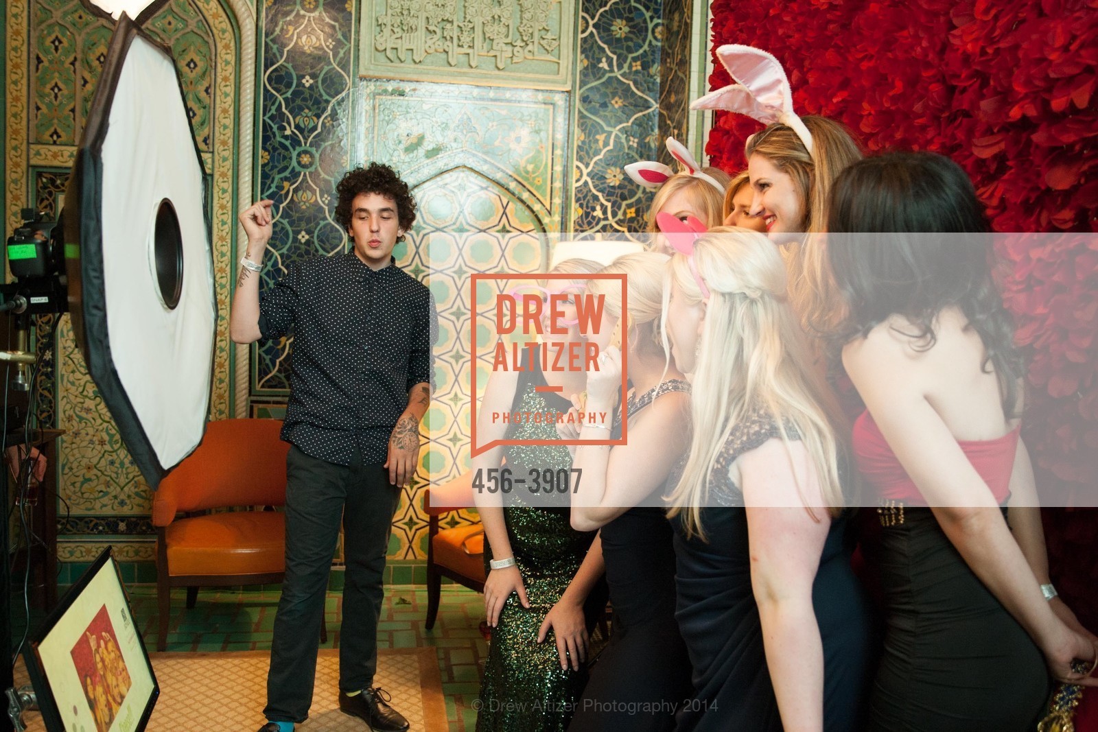 Atmosphere, SPINSTERS OF SAN FRANCISCO Annual Ball, US, June 20th, 2014, Photo #456-3907 Atmosphere, Photo #456-3907
