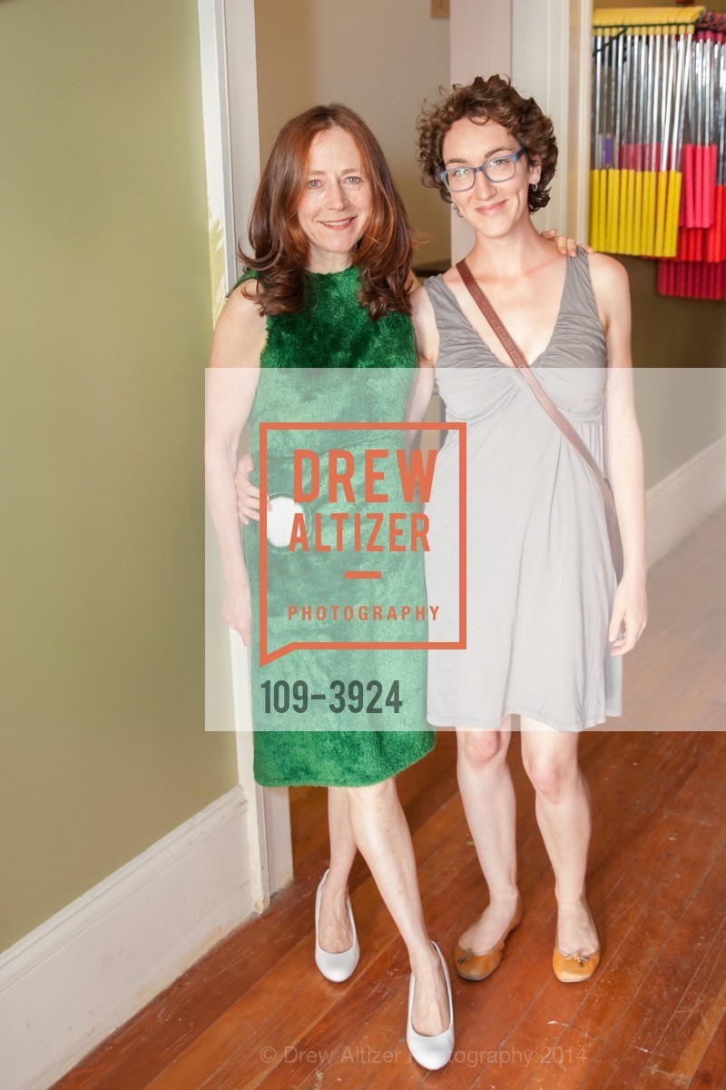 Leslie Crawford, Lia Friedman, URBAN PUTT Opening, US, May 1st, 2014, Photo #109-3924 Leslie Crawford, Lia Friedman, Photo #109-3924