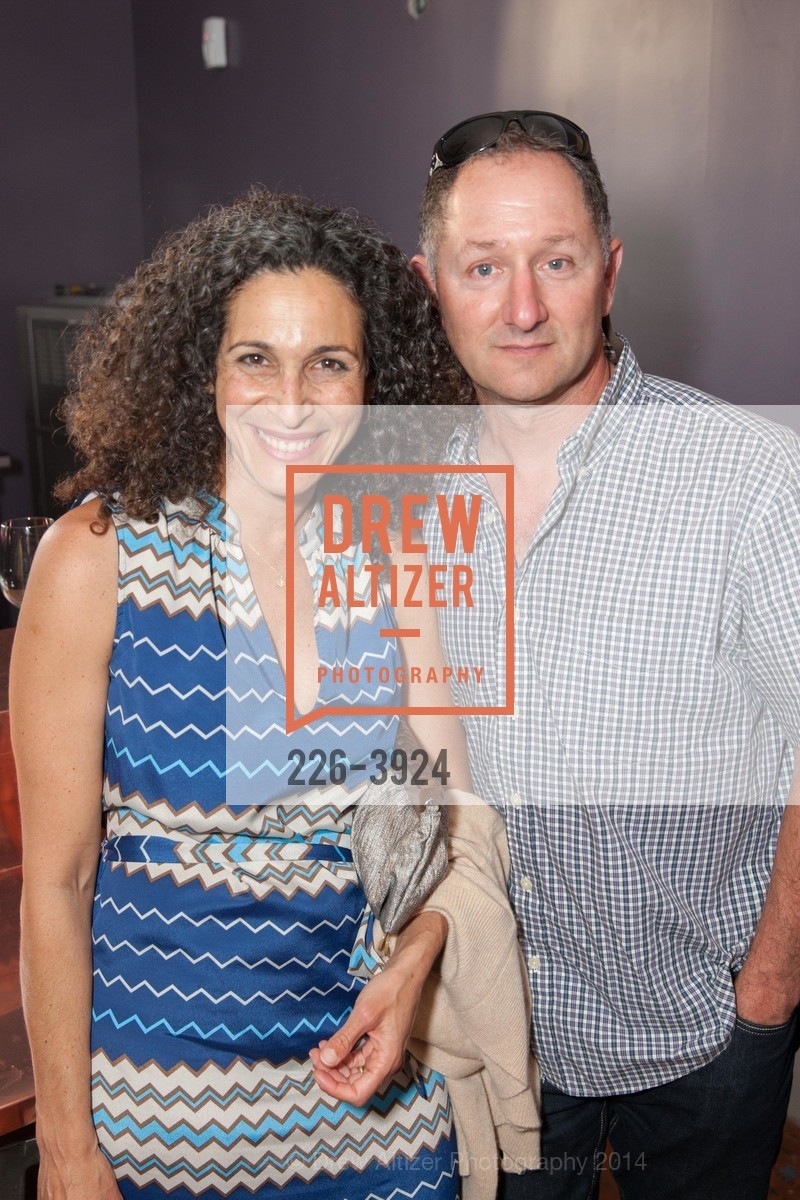 Sonia Bernstein, Alex Bernstein, URBAN PUTT Opening, US, May 1st, 2014, Photo #226-3924 Sonia Bernstein, Alex Bernstein, Photo #226-3924