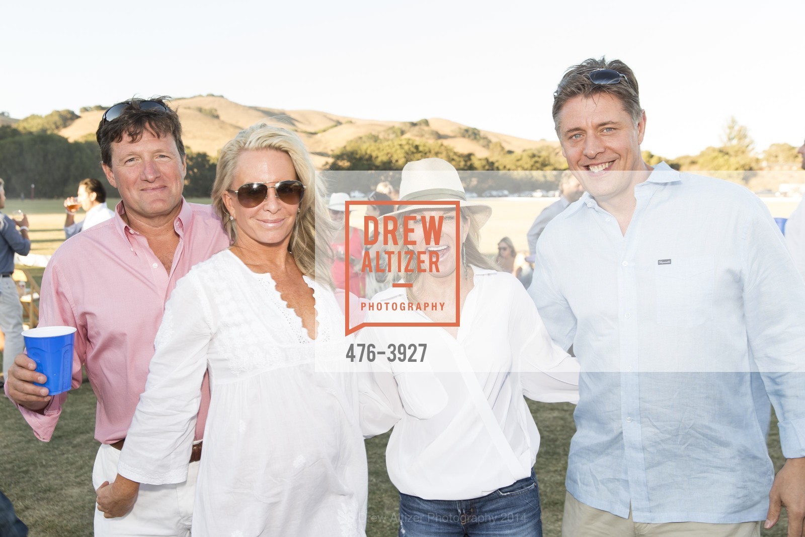 Keith Sedwick, Michelle Cheatham, Ted van der Linden, OYSTER CLUB OLD, US, August 16th, 2014, Photo #476-3927 Keith Sedwick, Michelle Cheatham, Ted van der Linden, Photo #476-3927