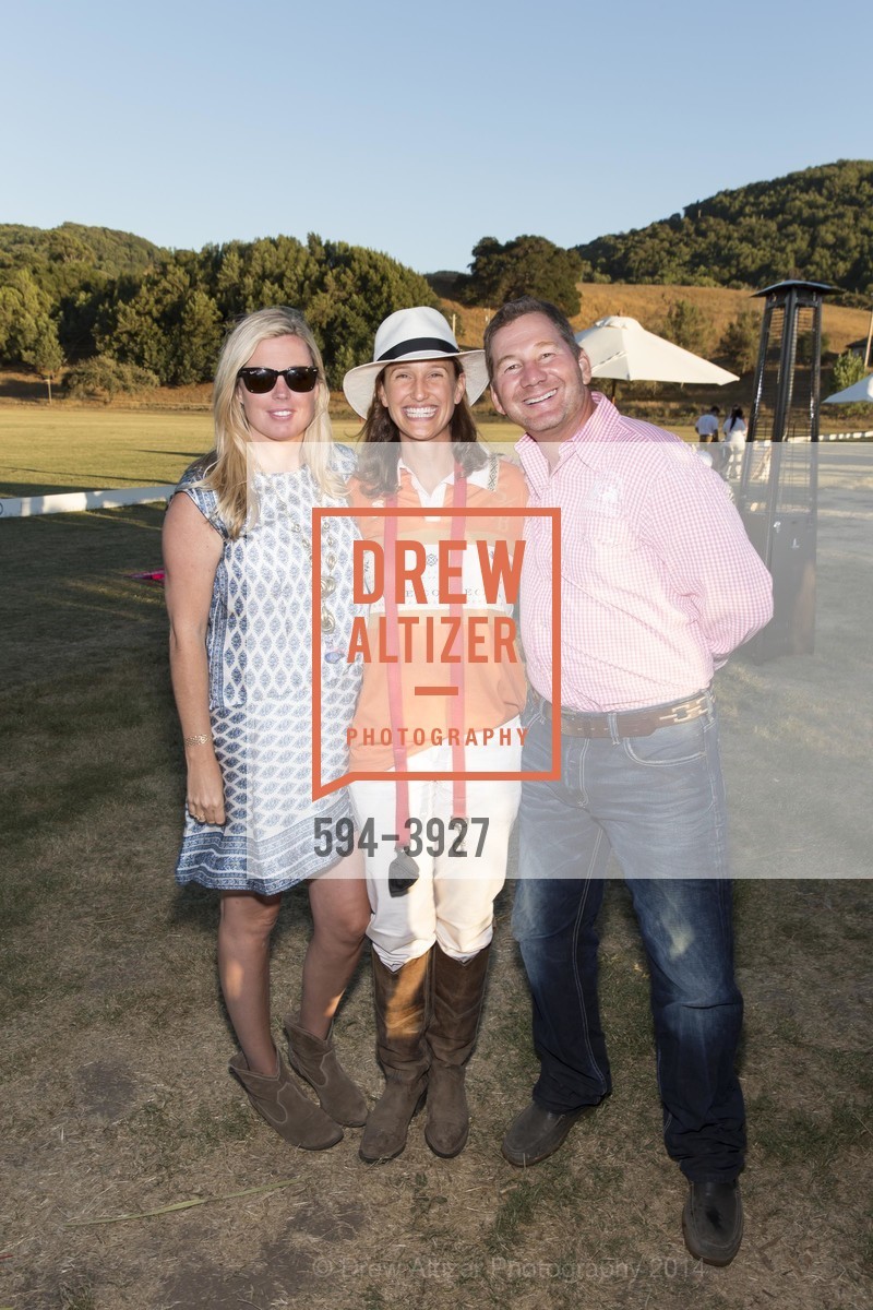 Sara Riley, Allison Twiss, Vladimir Rivkin, OYSTER CLUB OLD, US, August 16th, 2014, Photo #594-3927 Sara Riley, Allison Twiss, Vladimir Rivkin, Photo #594-3927