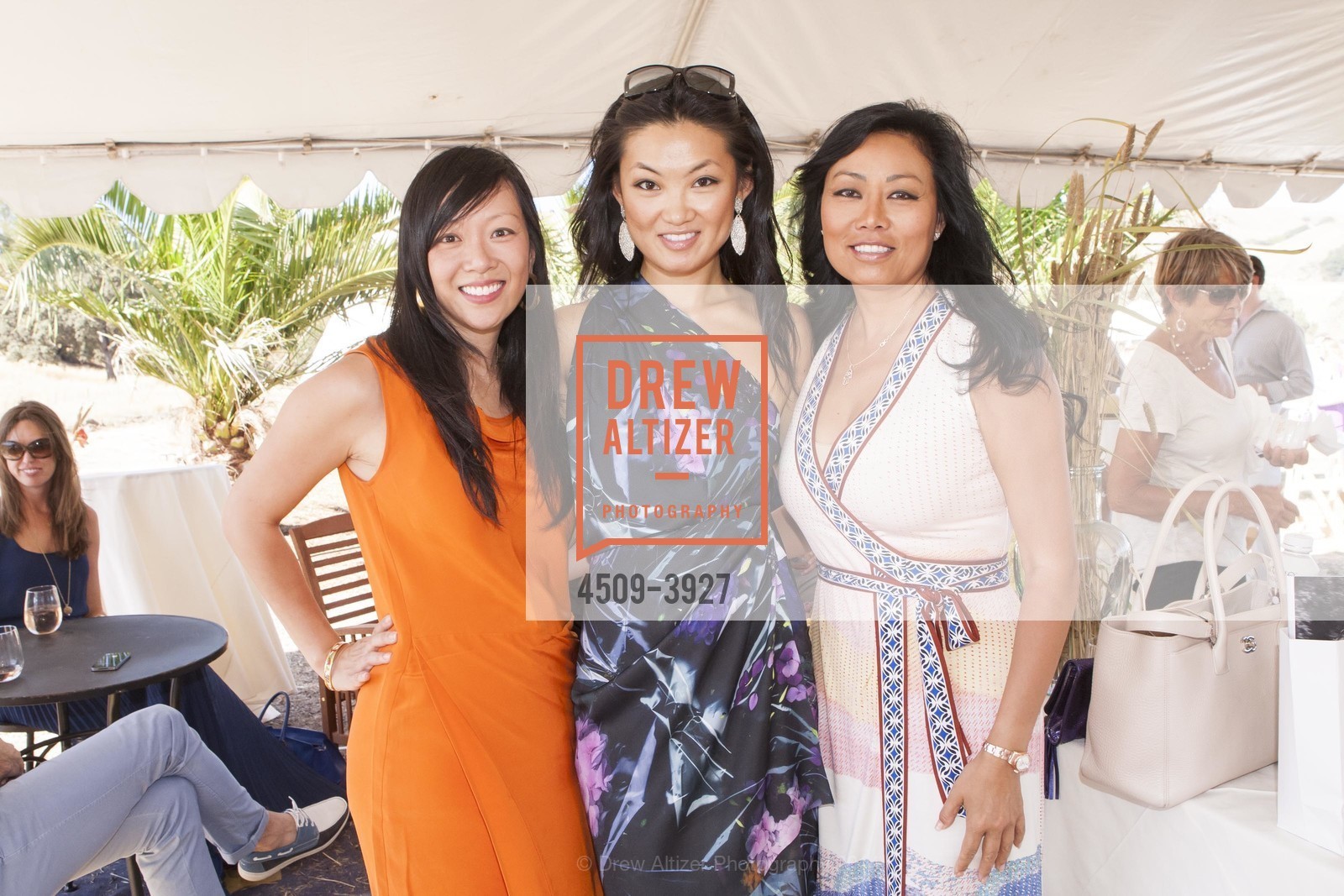 Katrina Wong, Ching Nola, Meesun Boice, OYSTER CLUB OLD, US, August 16th, 2014, Photo #4509-3927 Katrina Wong, Ching Nola, Meesun Boice, Photo #4509-3927