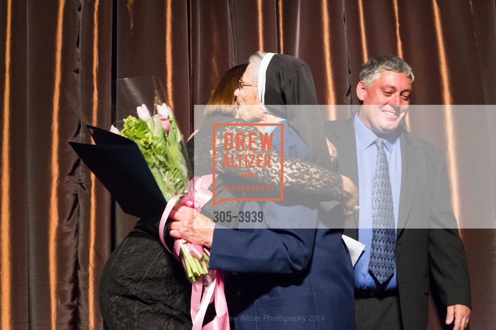Donna Cahill, Sister Marianne Smith, Tom Oertl, 2014 COMING HOME GALA: A Night at Casino Royale, US, May 16th, 2014, Photo #305-3939 Donna Cahill, Sister Marianne Smith, Tom Oertl, Photo #305-3939