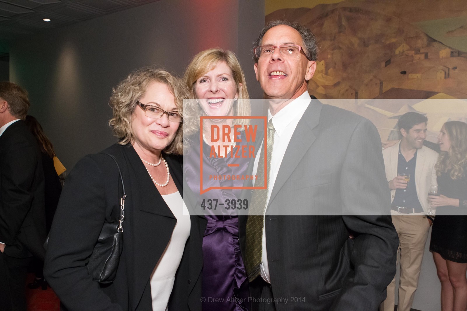Liz Howitt, Kathy Oerti, Matthew Howitt, Photo #437-3939