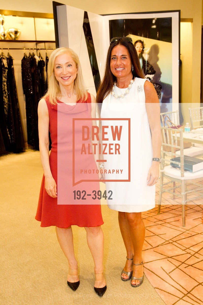 Shelley Gordon, Natalia Urrutia, NEIMAN MARCUS & VANITY FAIR Art of Fashion, US, September 17th, 2014, Photo #192-3942 Shelley Gordon, Natalia Urrutia, Photo #192-3942