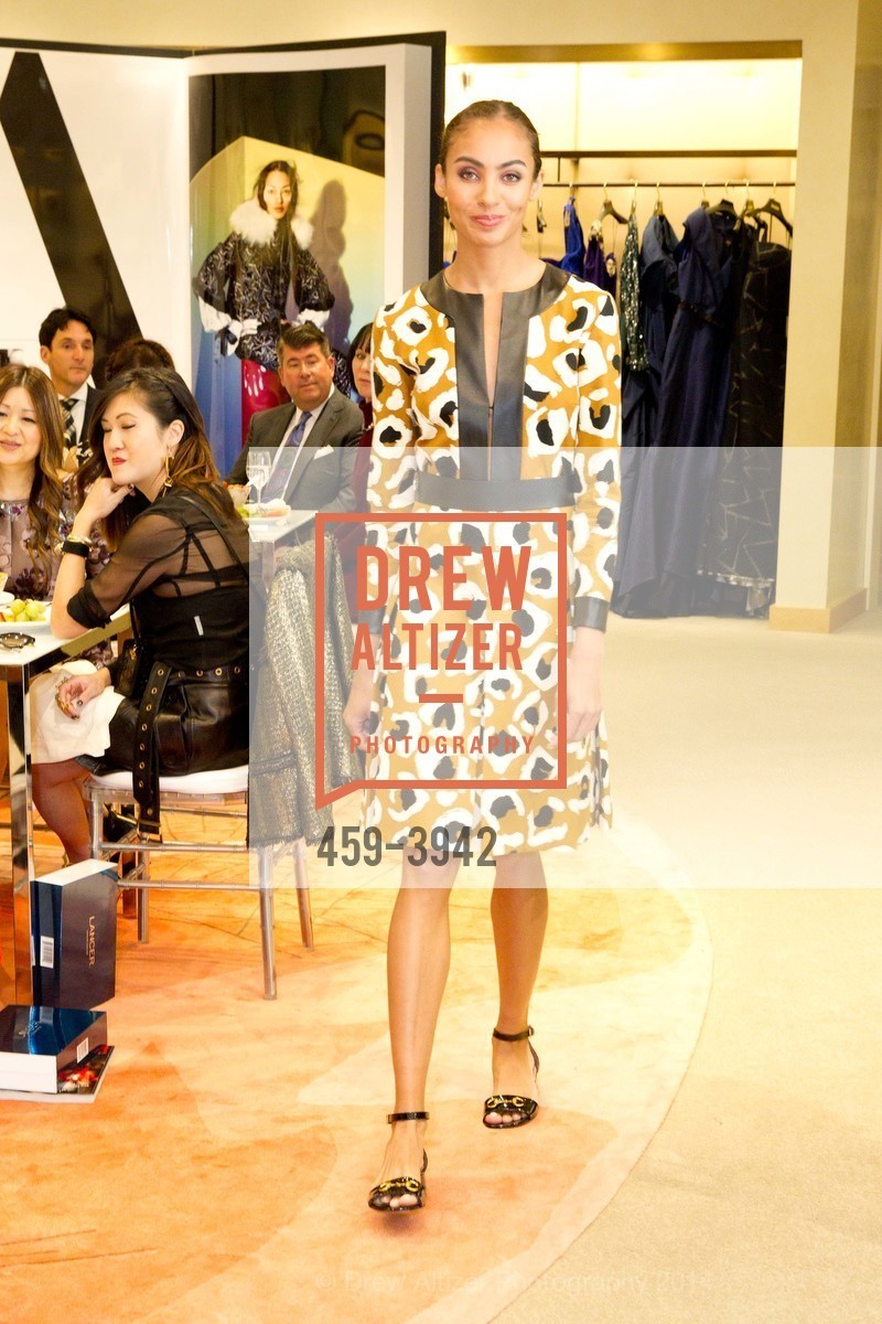Fashion Show, NEIMAN MARCUS & VANITY FAIR Art of Fashion, US, September 17th, 2014, Photo #459-3942 Fashion Show, Photo #459-3942