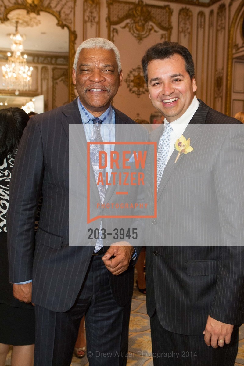 Julius Robinson, Arnoldo Avalos, LATINO COMMUNITY FOUNDATION'S 9th Annual Gala - Celebrating Philanthropy on Sabor Latino, US, April 30th, 2014, Photo #203-3945 Julius Robinson, Arnoldo Avalos, Photo #203-3945