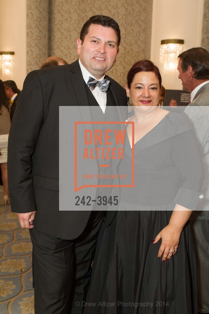 Luis Rodriguez, Laura DelaTorre, LATINO COMMUNITY FOUNDATION'S 9th Annual Gala - Celebrating Philanthropy on Sabor Latino, US, April 30th, 2014, Photo #242-3945 Luis Rodriguez, Laura DelaTorre, Photo #242-3945
