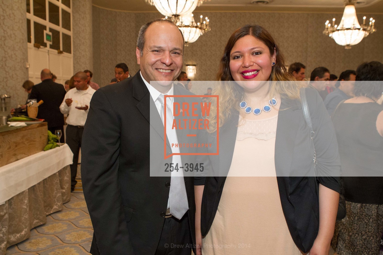 Vidal Graupera, Elizabeth Madero, LATINO COMMUNITY FOUNDATION'S 9th Annual Gala - Celebrating Philanthropy on Sabor Latino, US, April 30th, 2014, Photo #254-3945 Vidal Graupera, Elizabeth Madero, Photo #254-3945