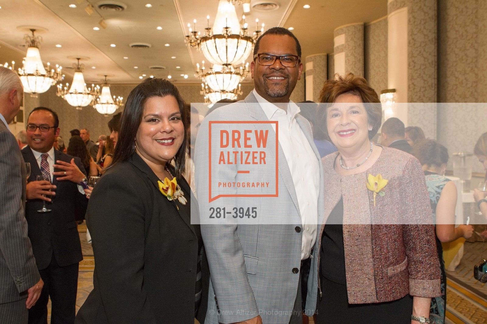 Raquel Donoso, Fred Blackwell, Aida Alvarez, LATINO COMMUNITY FOUNDATION'S 9th Annual Gala - Celebrating Philanthropy on Sabor Latino, US, April 30th, 2014, Photo #281-3945 Raquel Donoso, Fred Blackwell, Aida Alvarez, Photo #281-3945
