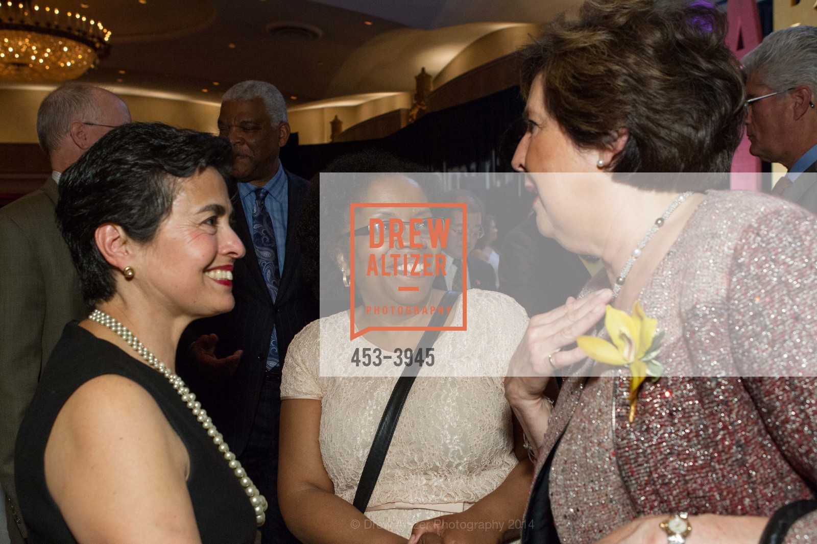 Ophelia Basgal, Dede Brantley, Aida Alvarez, LATINO COMMUNITY FOUNDATION'S 9th Annual Gala - Celebrating Philanthropy on Sabor Latino, US, April 30th, 2014, Photo #453-3945 Ophelia Basgal, Dede Brantley, Aida Alvarez, Photo #453-3945