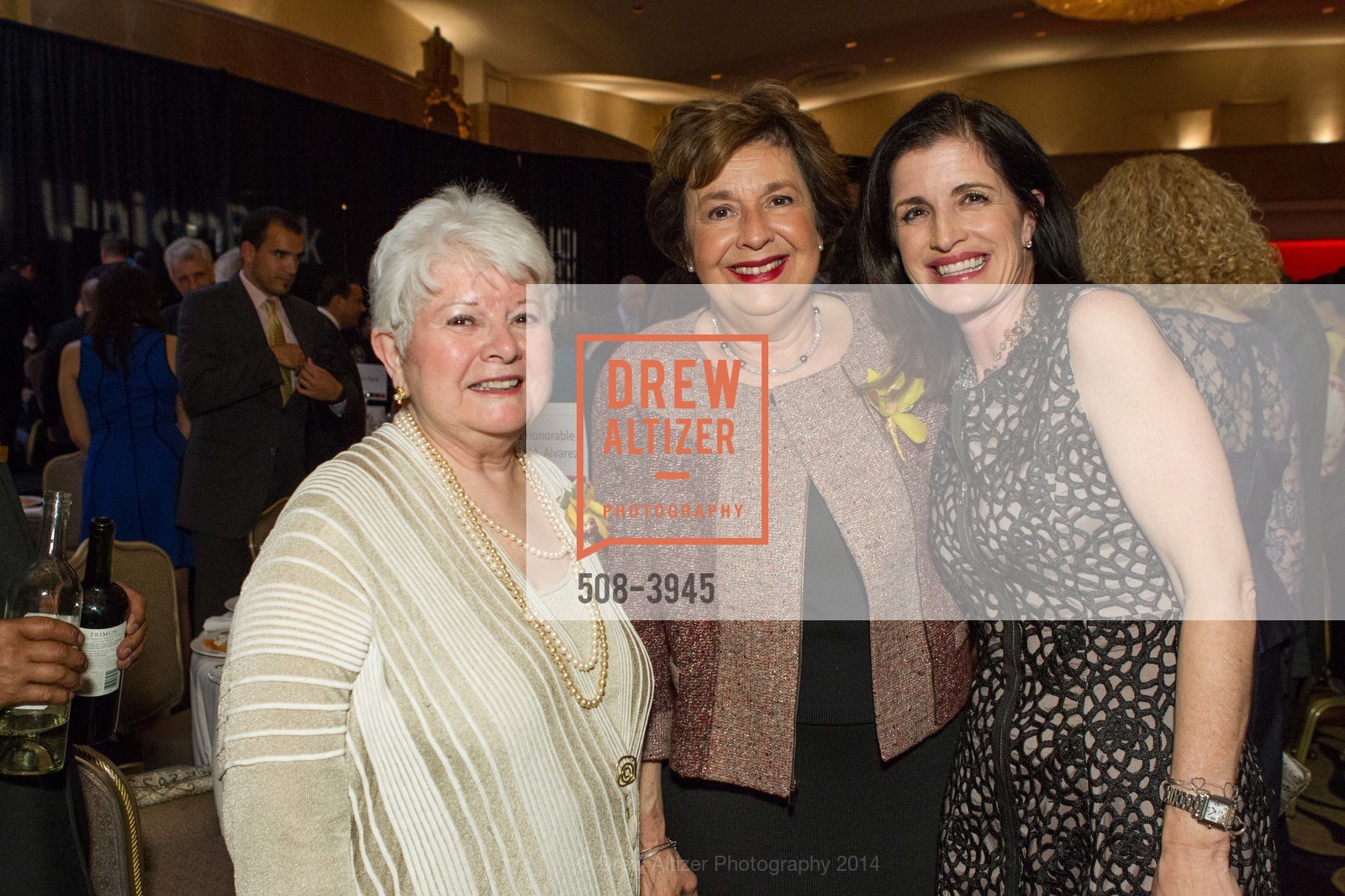 Arabella Martinez, Aida Alvarez, Kelly Steckelberg, Photo #508-3945