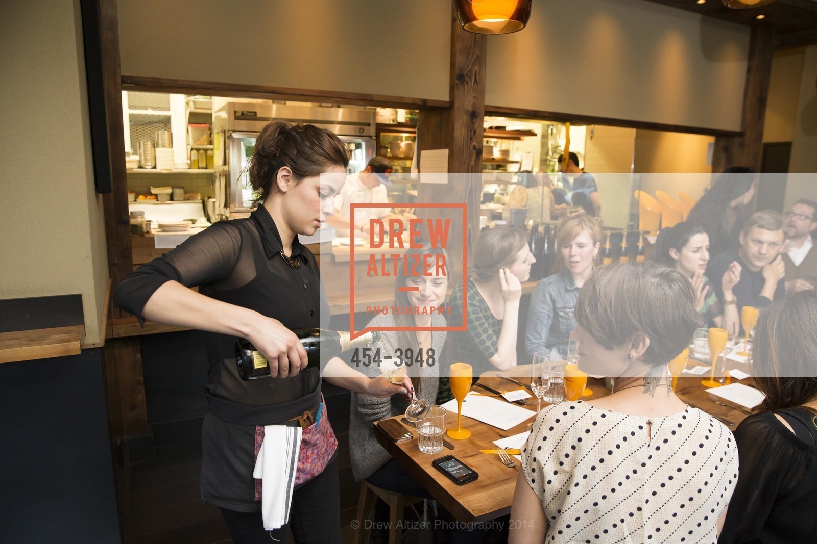 VEUVE CLICQUOTE Tasting Dinner, US, August 19th, 2014, Photo #454-3948 Photo #454-3948
