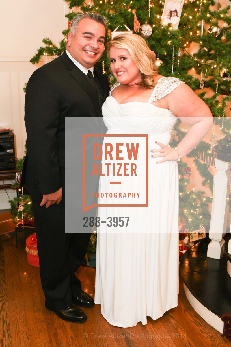 Andrea Velasquez, Erin Golden, SPINSTERS OF SAN FRANCISCO Holiday Ball, US, December 14th, 2014, Photo #288-3957 Andrea Velasquez, Erin Golden, Photo #288-3957
