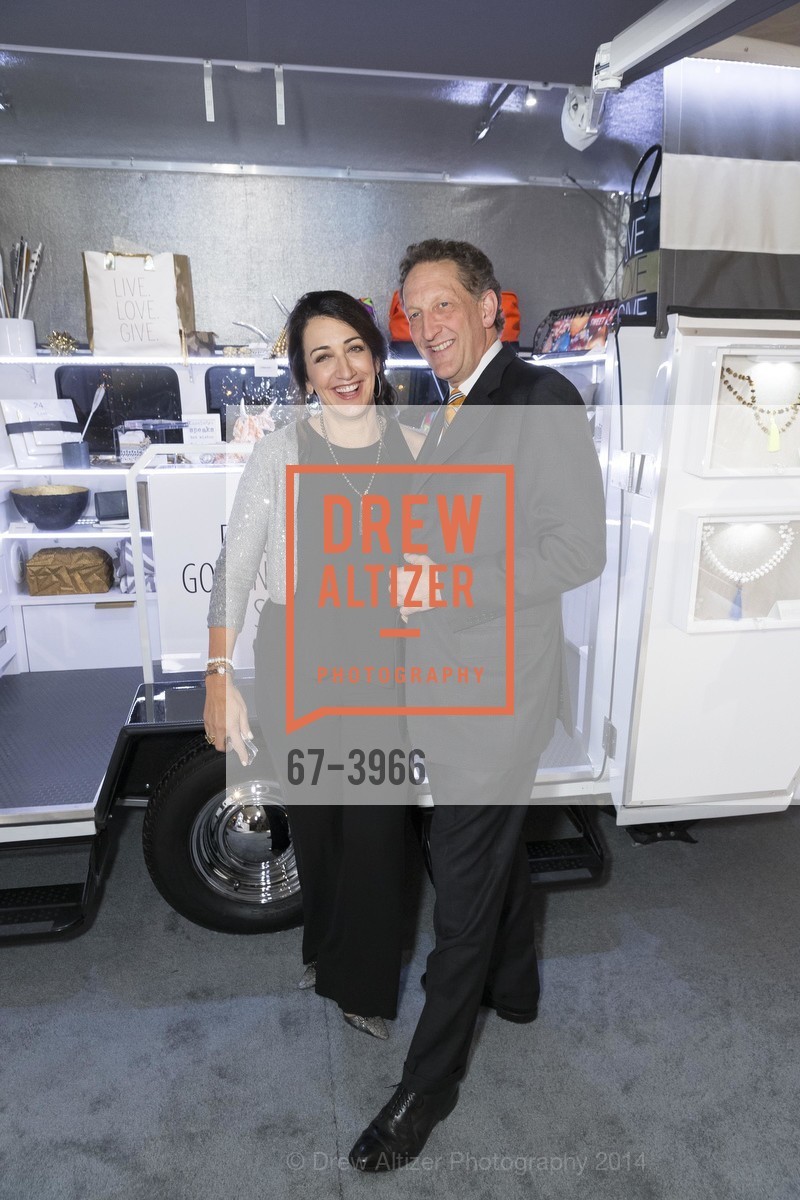 Pam Baer, Larry Baer, FOR GOODNESS SAKE Sneak Peek, US, November 19th, 2014, Photo #67-3966 Pam Baer, Larry Baer, Photo #67-3966