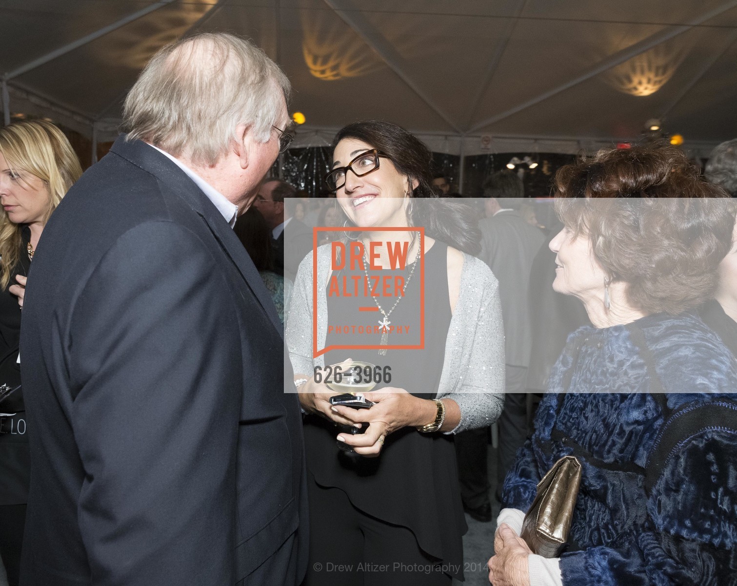 Jeff Raleigh, Pam Baer, Judy Guggenhime, Photo #626-3966
