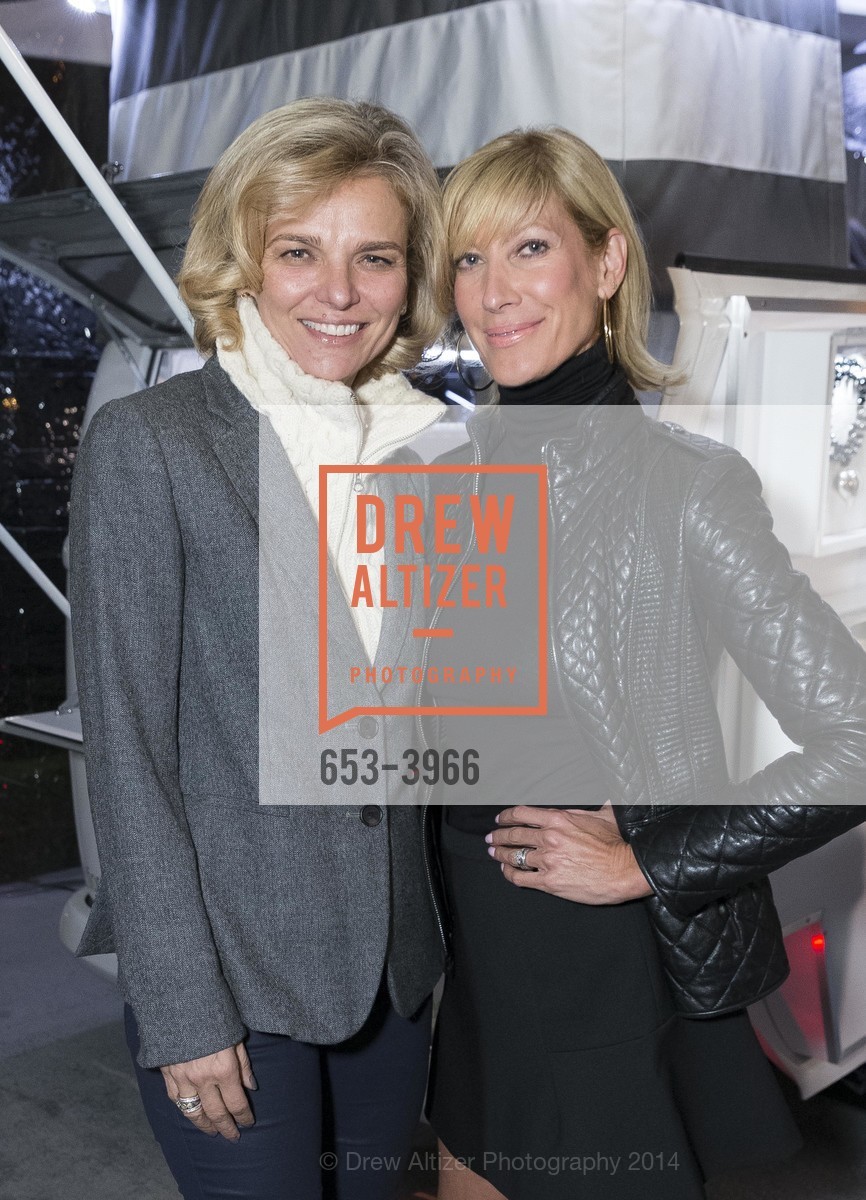 Leigh Matthes, Janet Reilly, Photo #653-3966