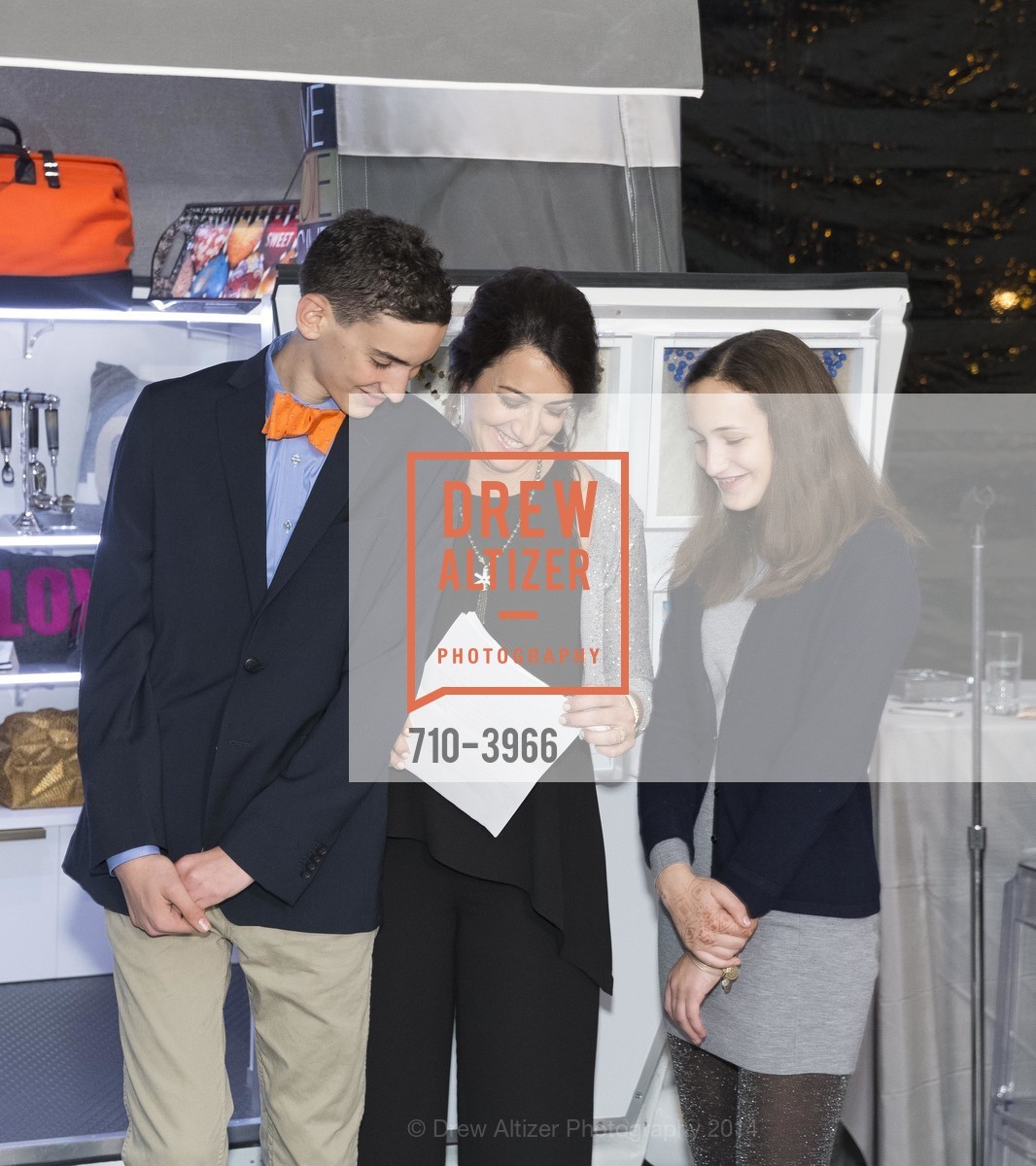 Zack Baer, Pam Baer, Alana Baer, FOR GOODNESS SAKE Sneak Peek, US, November 19th, 2014, Photo #710-3966 Zack Baer, Pam Baer, Alana Baer, Photo #710-3966