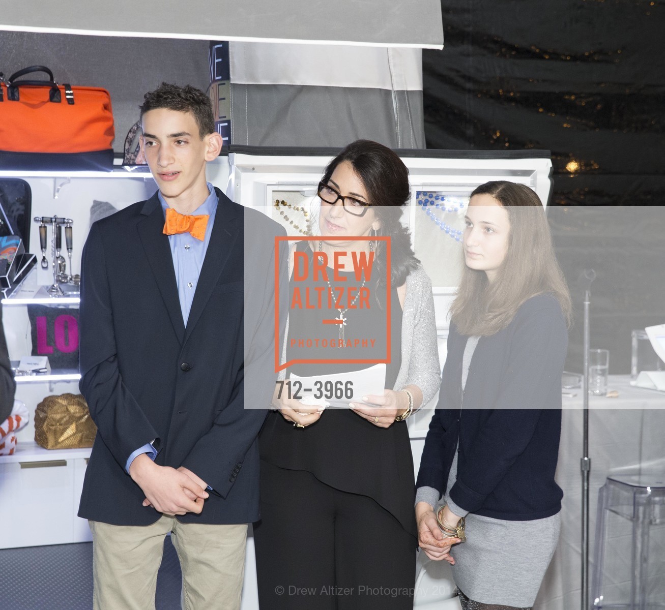 Zack Baer, Pam Baer, Alana Baer, FOR GOODNESS SAKE Sneak Peek, US, November 19th, 2014, Photo #712-3966 Zack Baer, Pam Baer, Alana Baer, Photo #712-3966