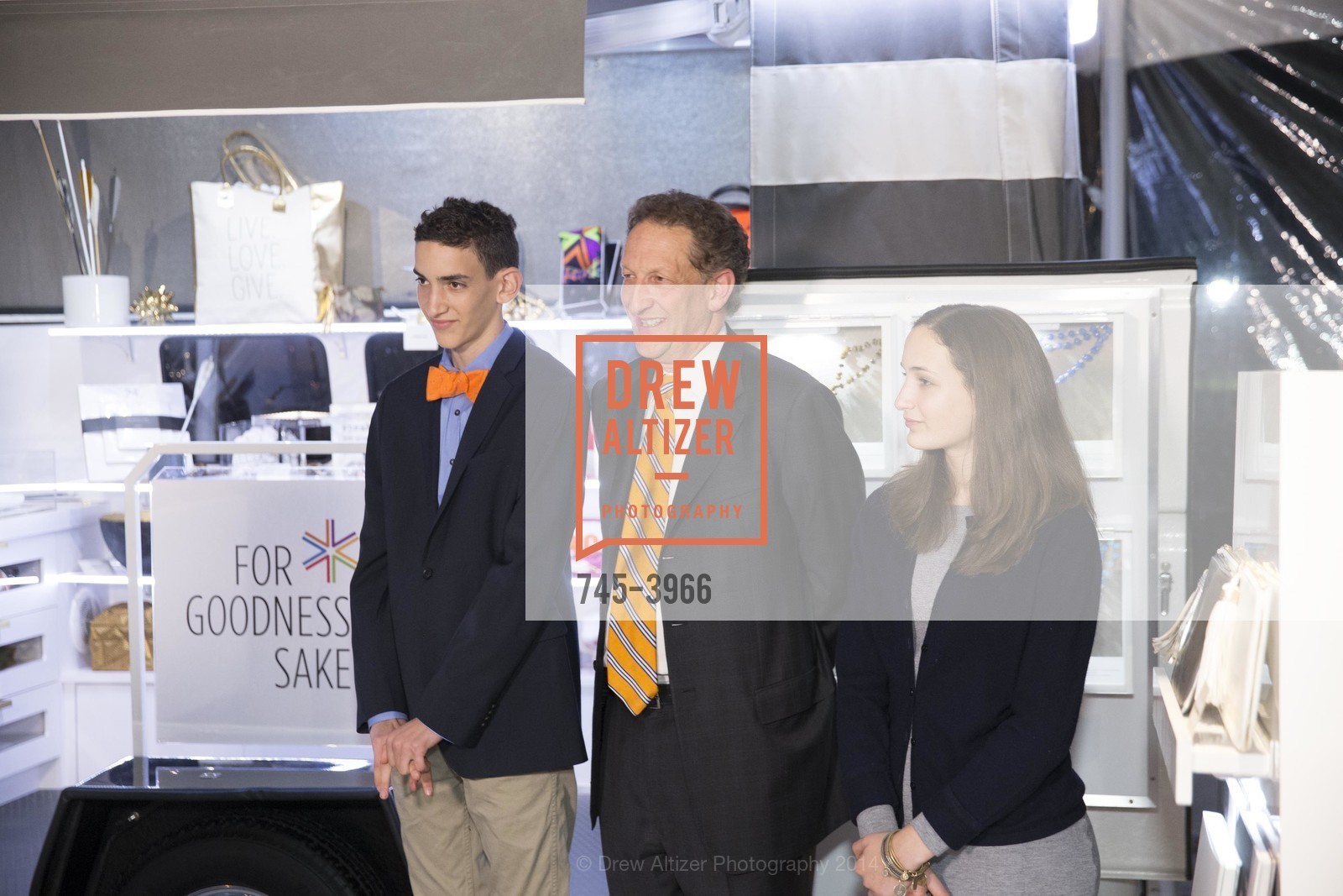Zack Baer, Larry Baer, Alana Baer, FOR GOODNESS SAKE Sneak Peek, US, November 19th, 2014, Photo #745-3966 Zack Baer, Larry Baer, Alana Baer, Photo #745-3966