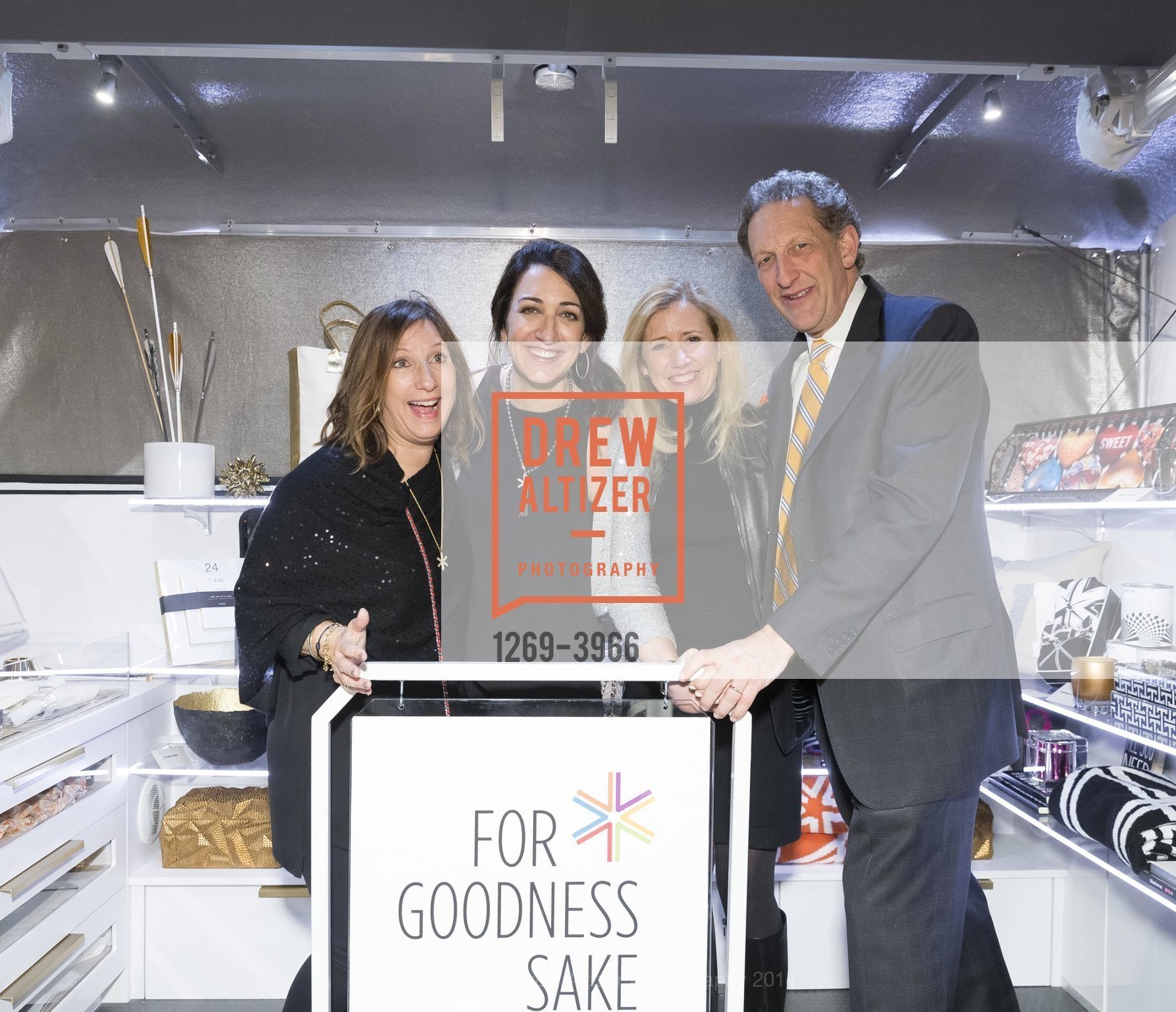 Laura Frankel, Pam Baer, Larry Baer, FOR GOODNESS SAKE Sneak Peek, US, November 19th, 2014, Photo #1269-3966 Laura Frankel, Pam Baer, Larry Baer, Photo #1269-3966