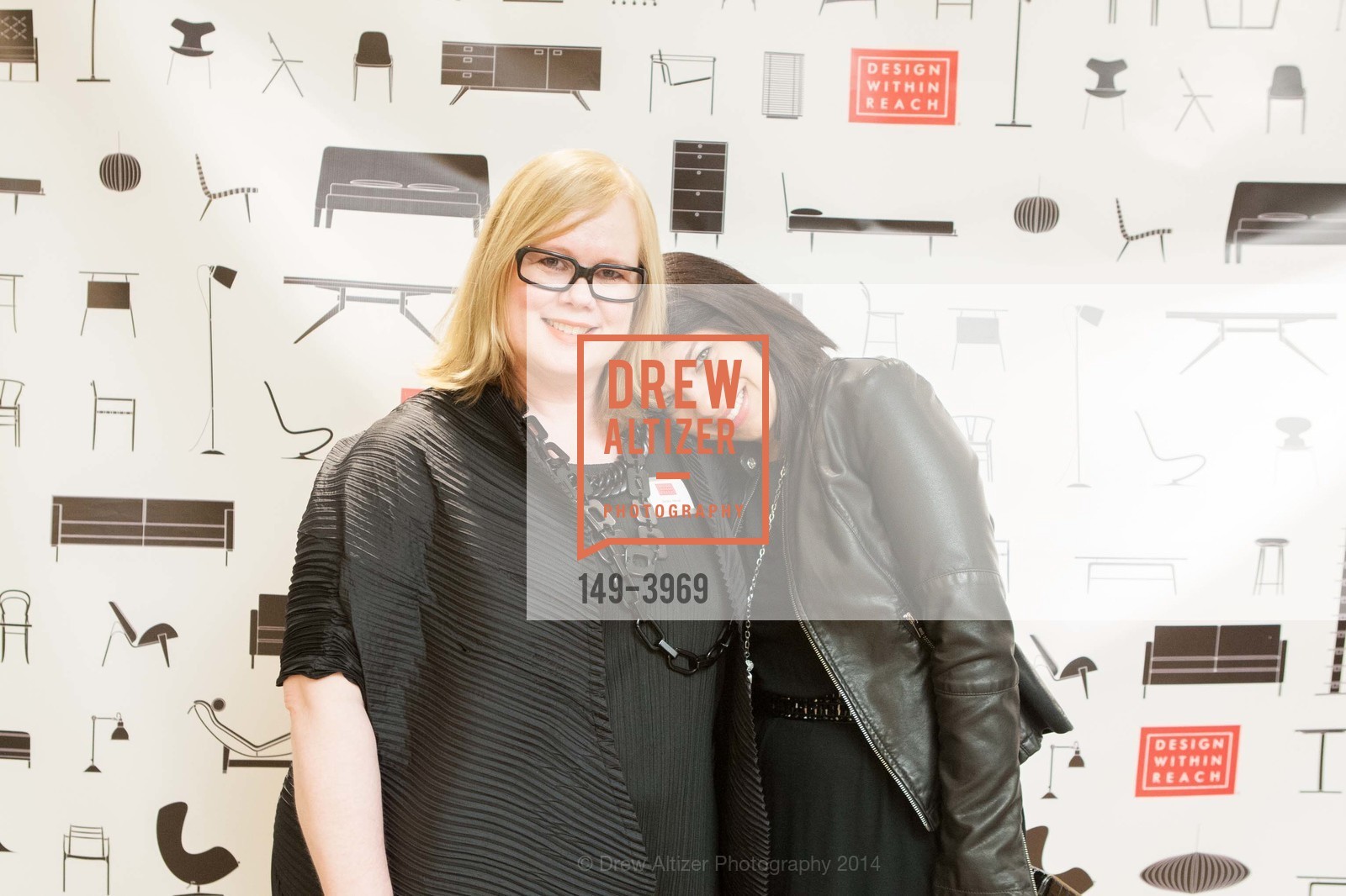 Sandra Hansel, Marcella Barry, Photo #149-3969