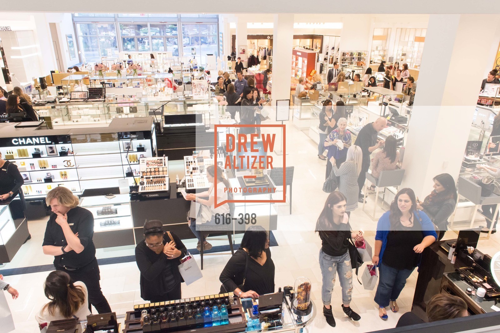 Atmosphere, Project Beauty at Neiman Marcus Palo Alto, Neiman Marcus, October 16th, 2015,Drew Altizer, Drew Altizer Photography, full-service agency, private events, San Francisco photographer, photographer california