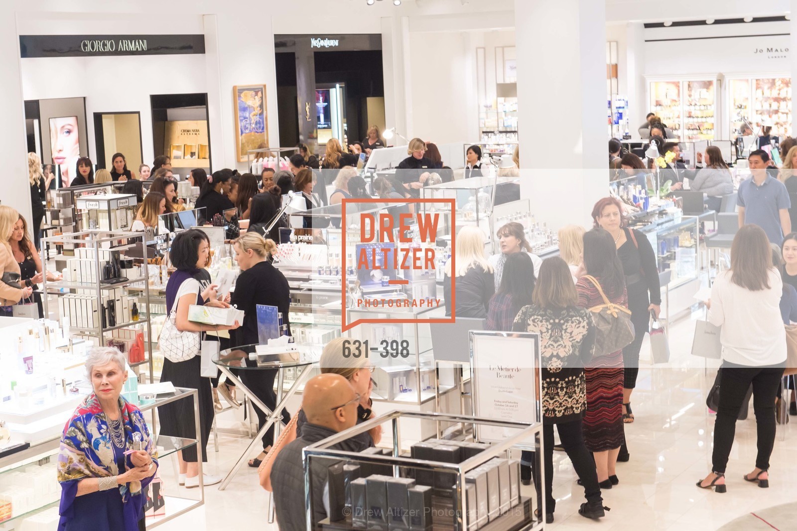 Atmosphere, Project Beauty at Neiman Marcus Palo Alto, Neiman Marcus, October 16th, 2015,Drew Altizer, Drew Altizer Photography, full-service event agency, private events, San Francisco photographer, photographer California