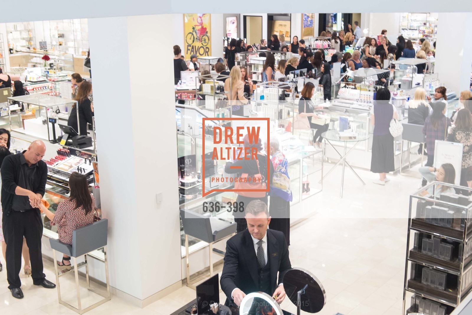 Atmosphere, Project Beauty at Neiman Marcus Palo Alto, Neiman Marcus, October 16th, 2015,Drew Altizer, Drew Altizer Photography, full-service event agency, private events, San Francisco photographer, photographer California