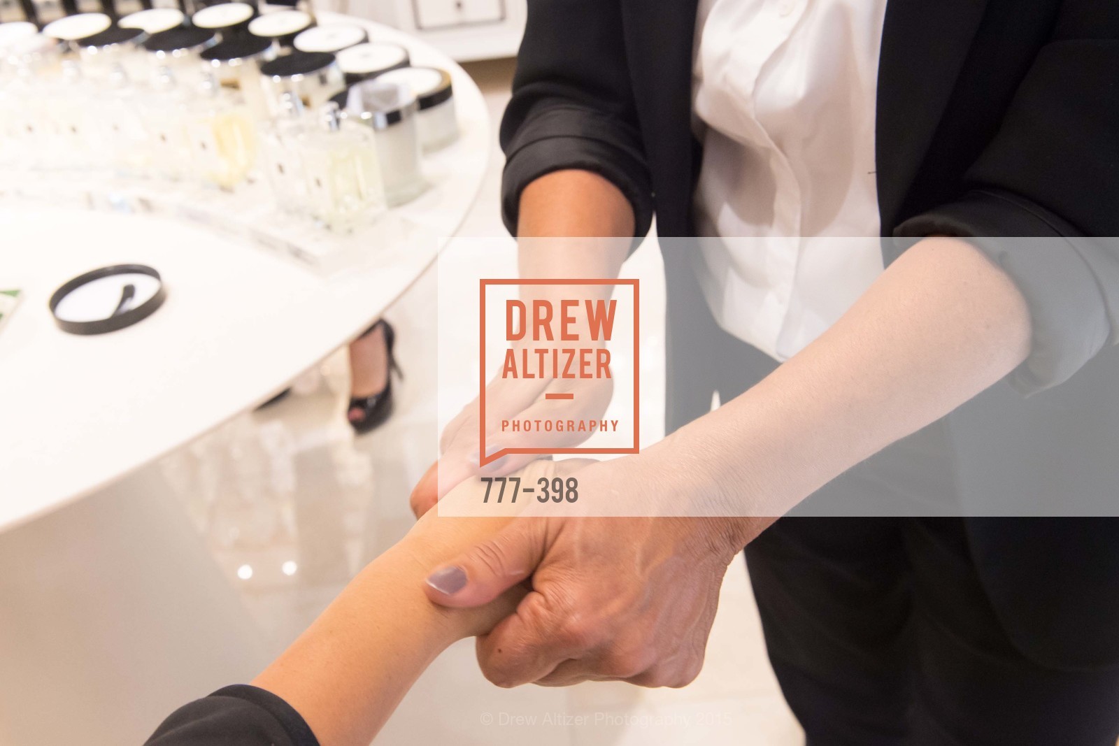 Atmosphere, Project Beauty at Neiman Marcus Palo Alto, Neiman Marcus, October 16th, 2015,Drew Altizer, Drew Altizer Photography, full-service agency, private events, San Francisco photographer, photographer california