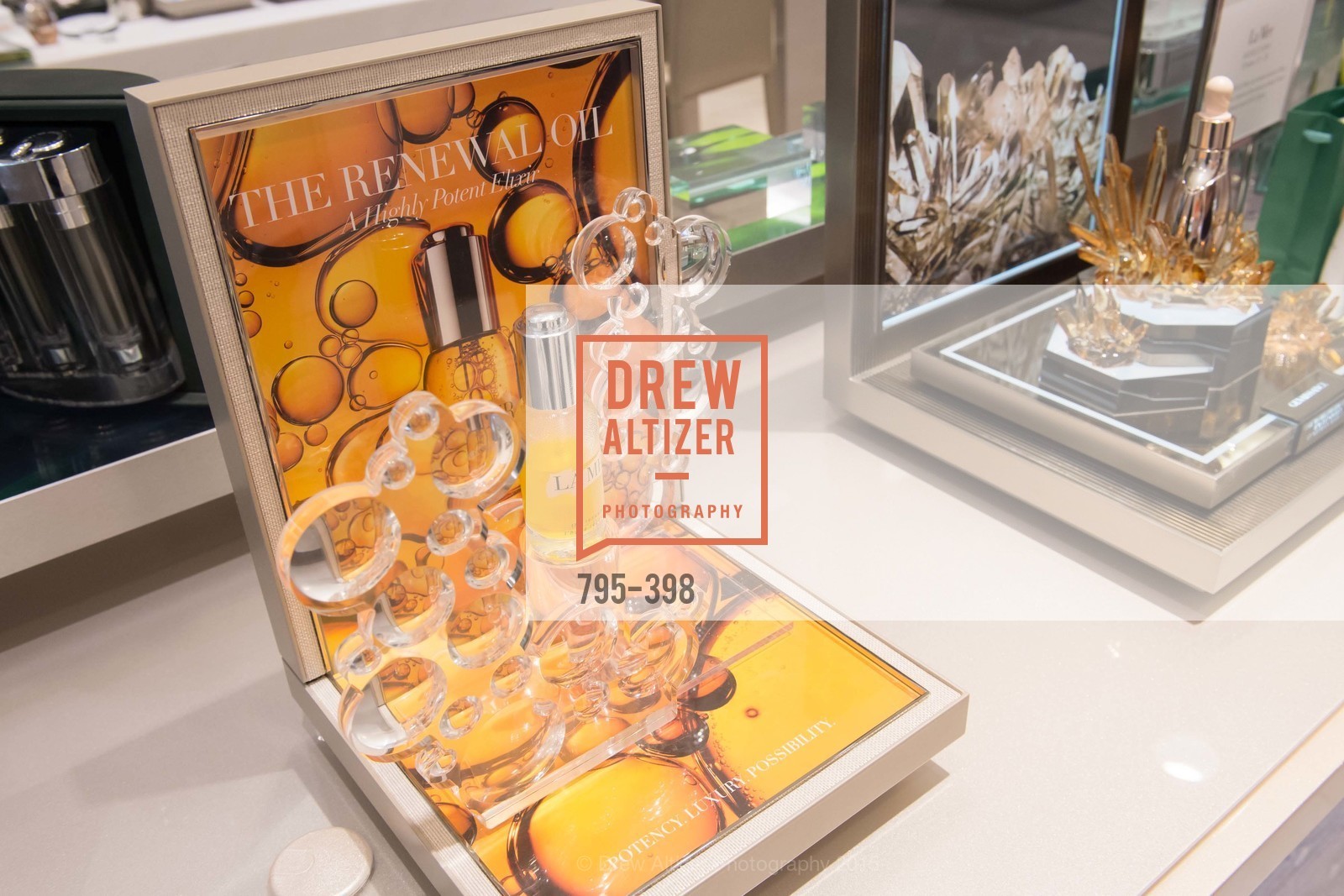 Atmosphere, Project Beauty at Neiman Marcus Palo Alto, Neiman Marcus, October 16th, 2015,Drew Altizer, Drew Altizer Photography, full-service agency, private events, San Francisco photographer, photographer california
