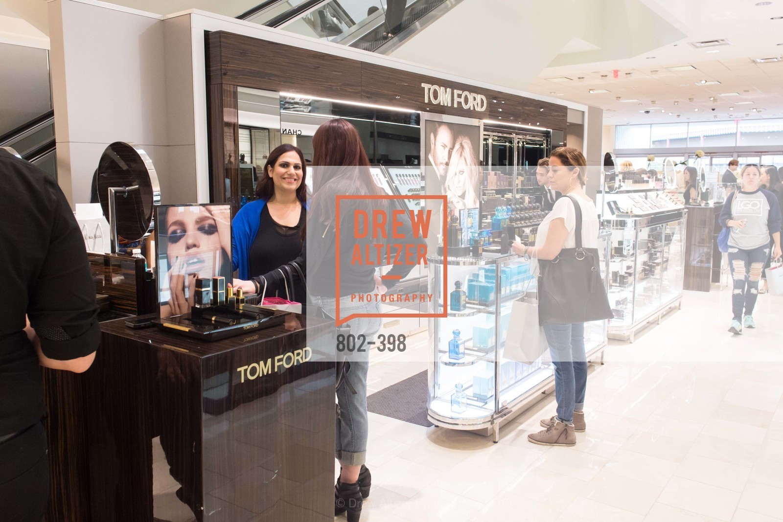 Atmosphere, Project Beauty at Neiman Marcus Palo Alto, Neiman Marcus, October 16th, 2015,Drew Altizer, Drew Altizer Photography, full-service agency, private events, San Francisco photographer, photographer california