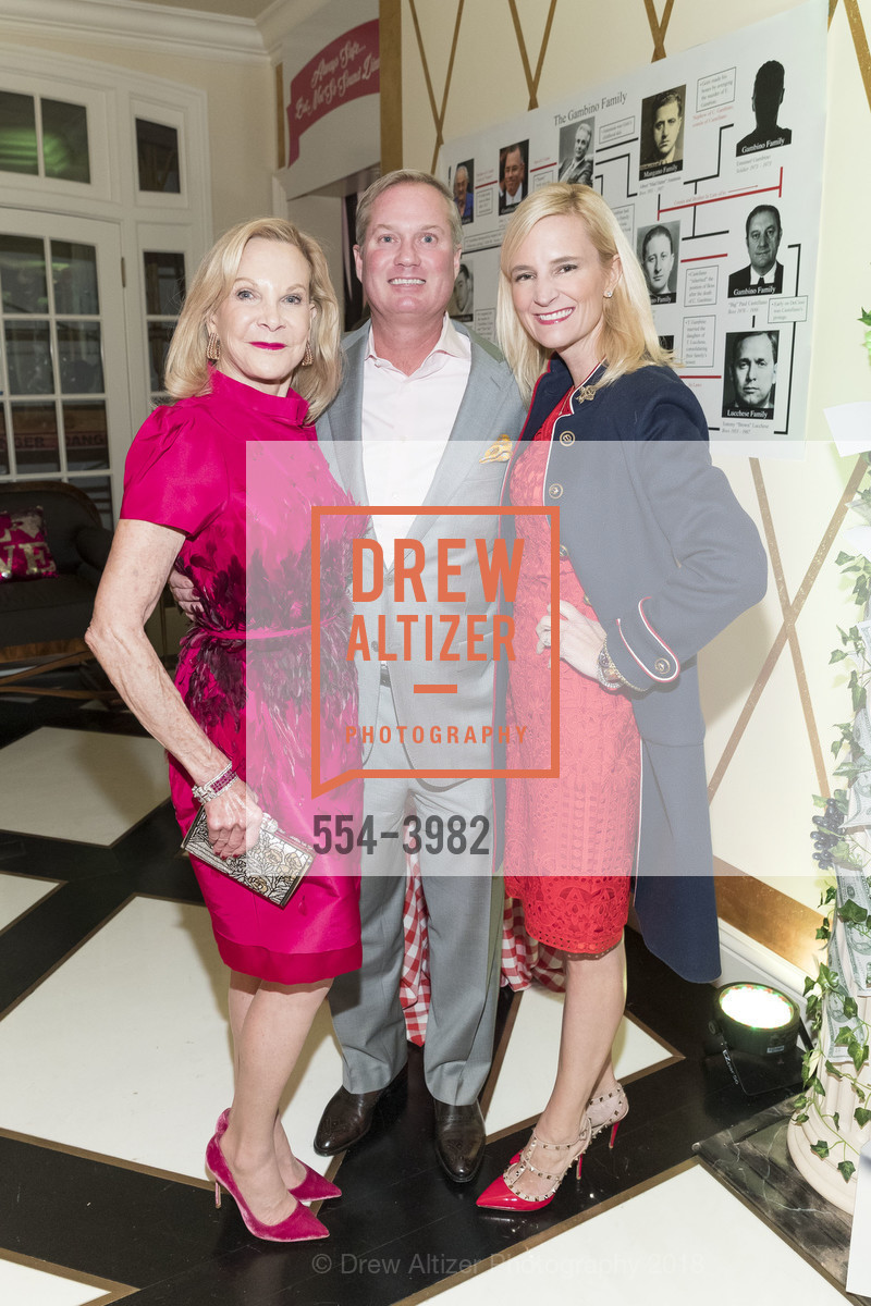 Carole McNeil, John Underwood, Amy Underwood, Photo #554-3982